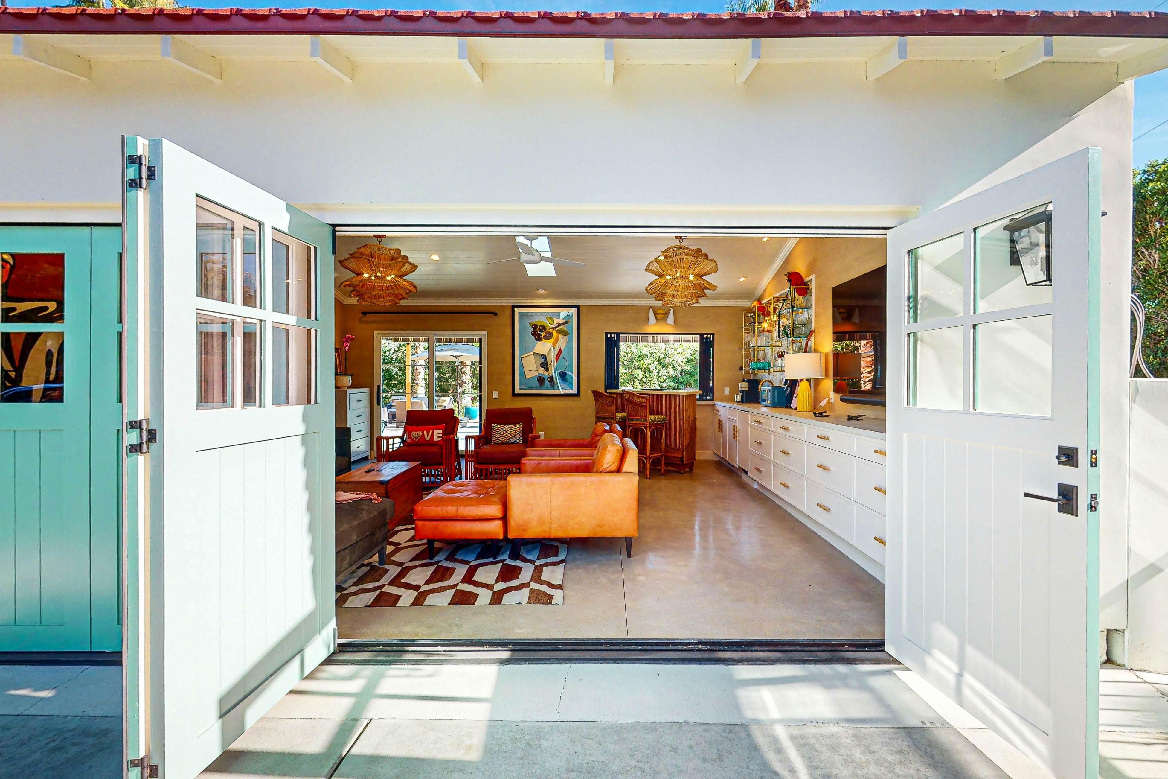 Movie Colony Hideaway - 947