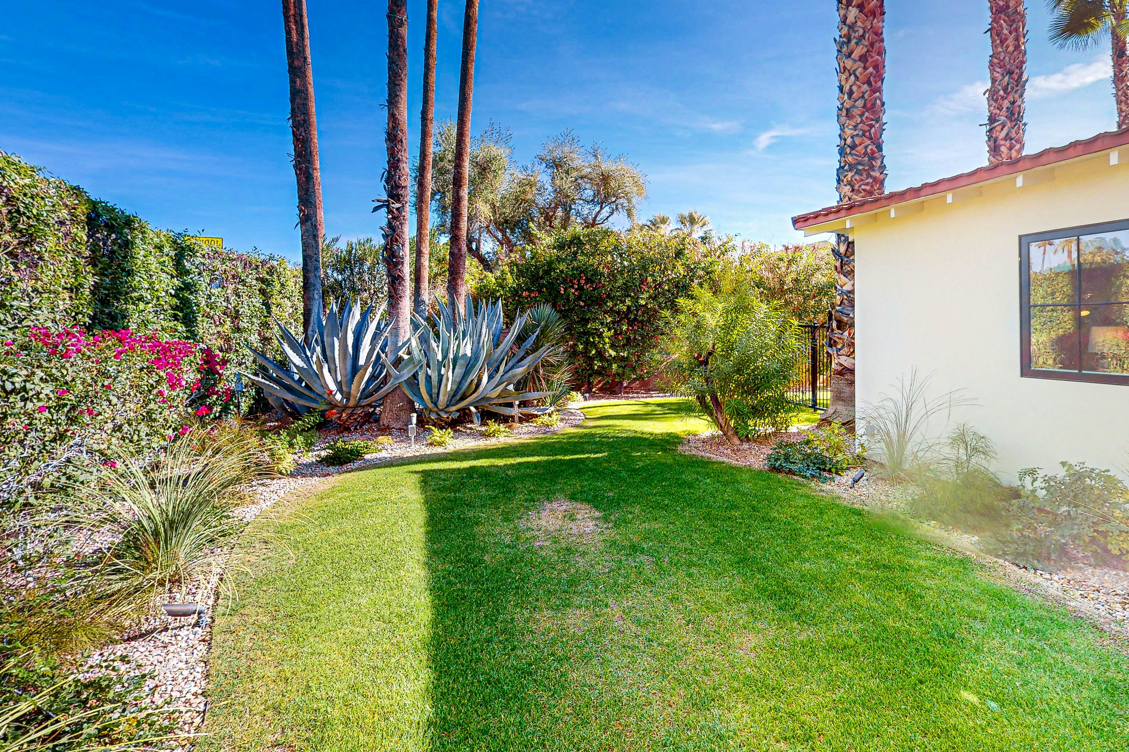 Movie Colony Hideaway - 947