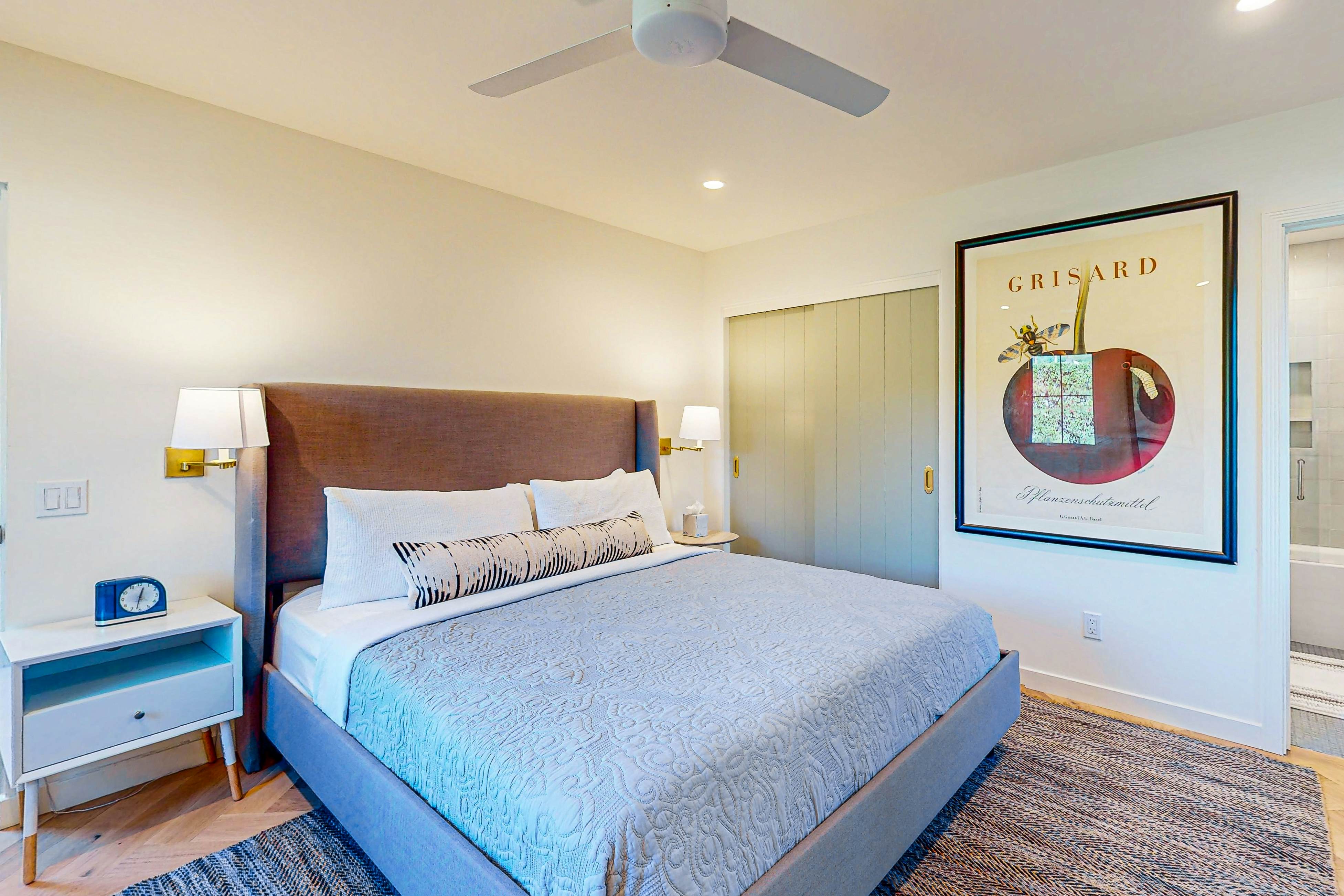 Movie Colony Hideaway - 947