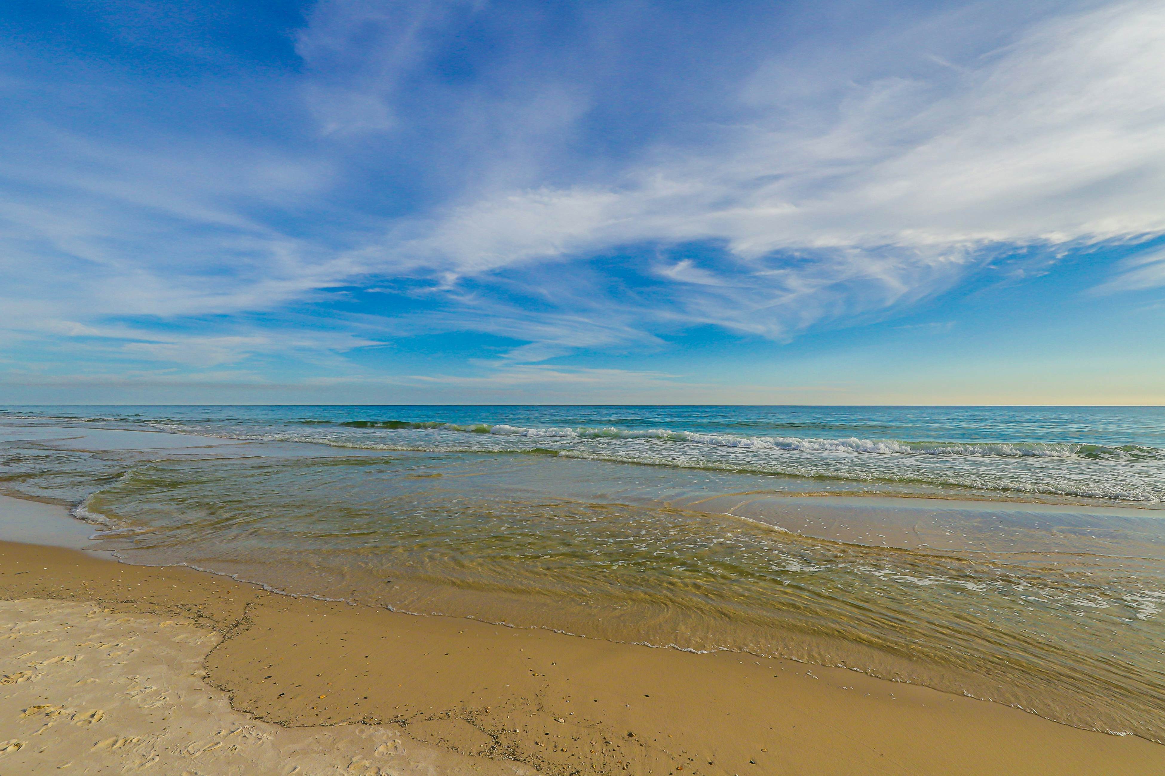 Crystal Shores West 607