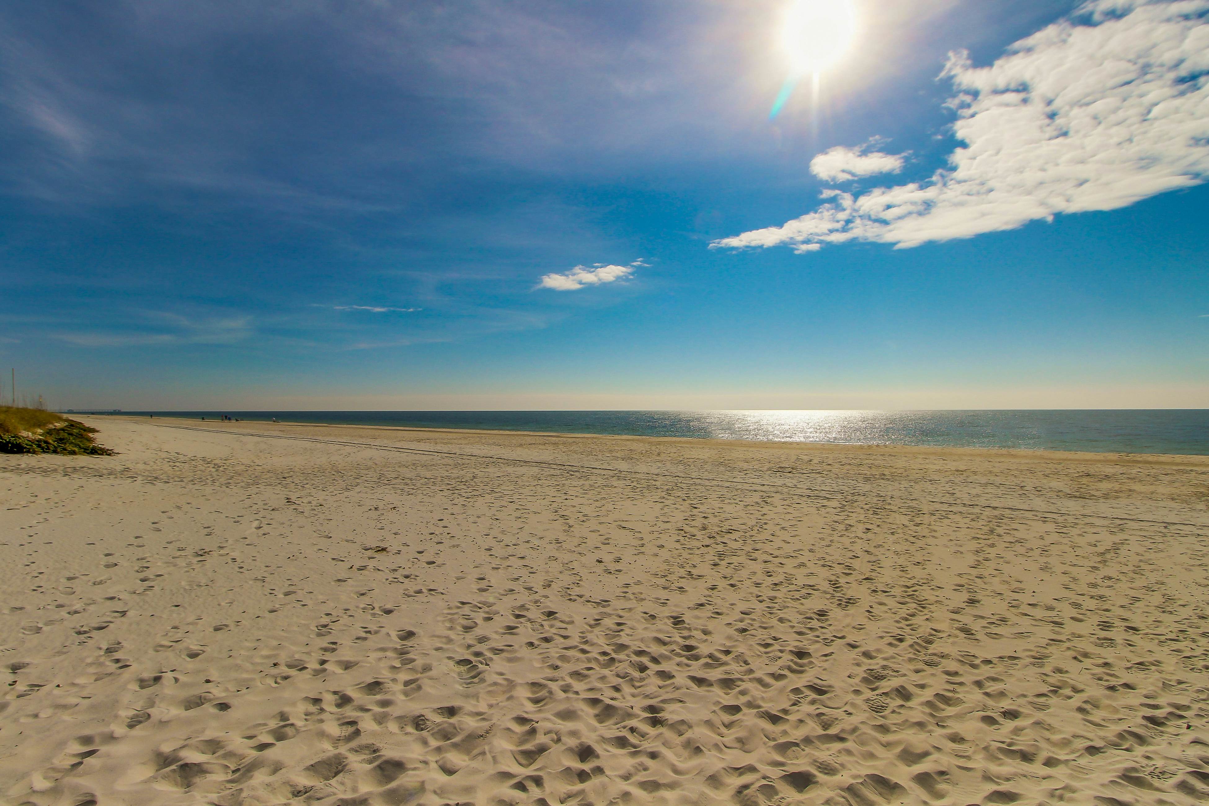 Crystal Shores West 607