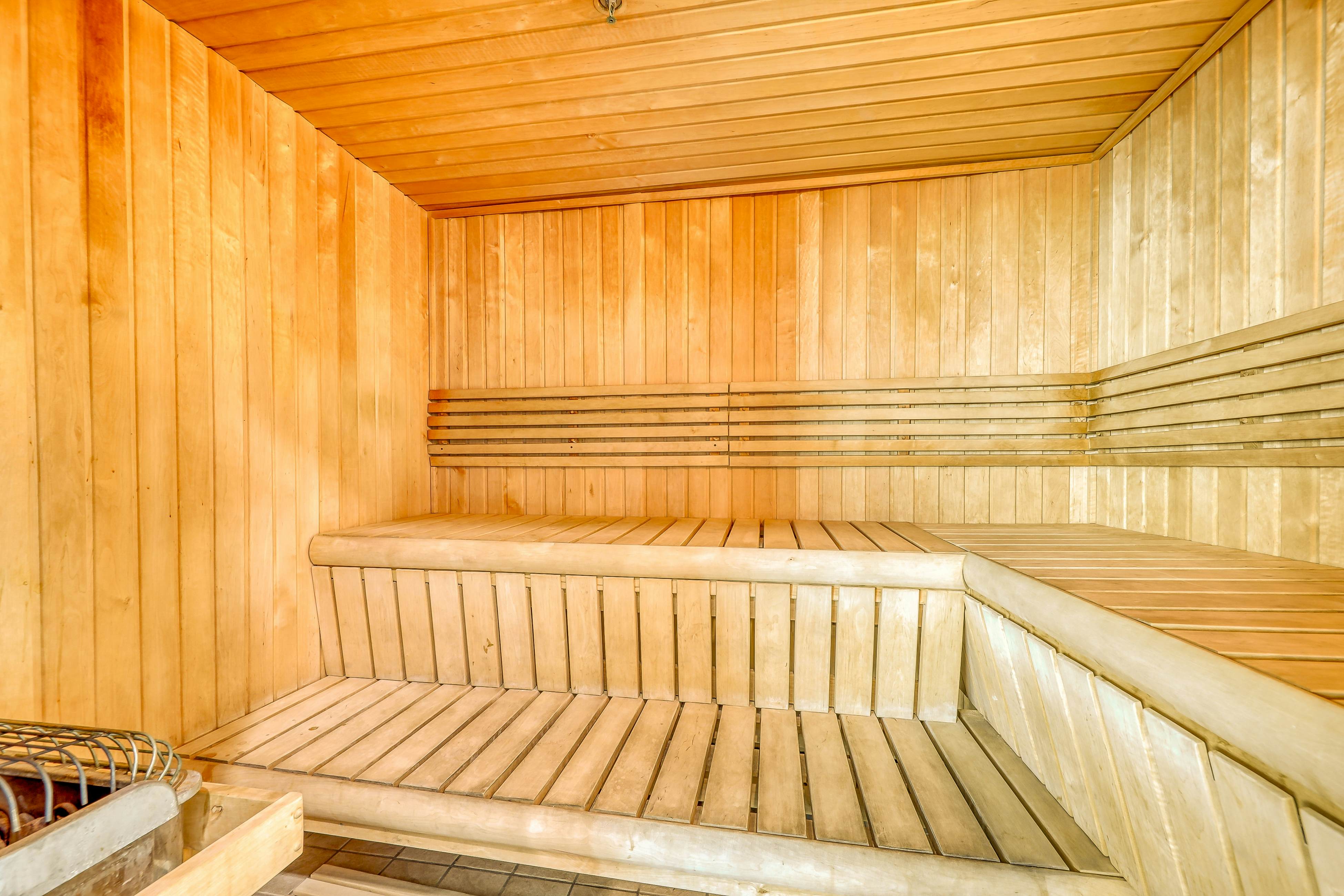 Crystal Shores West 607