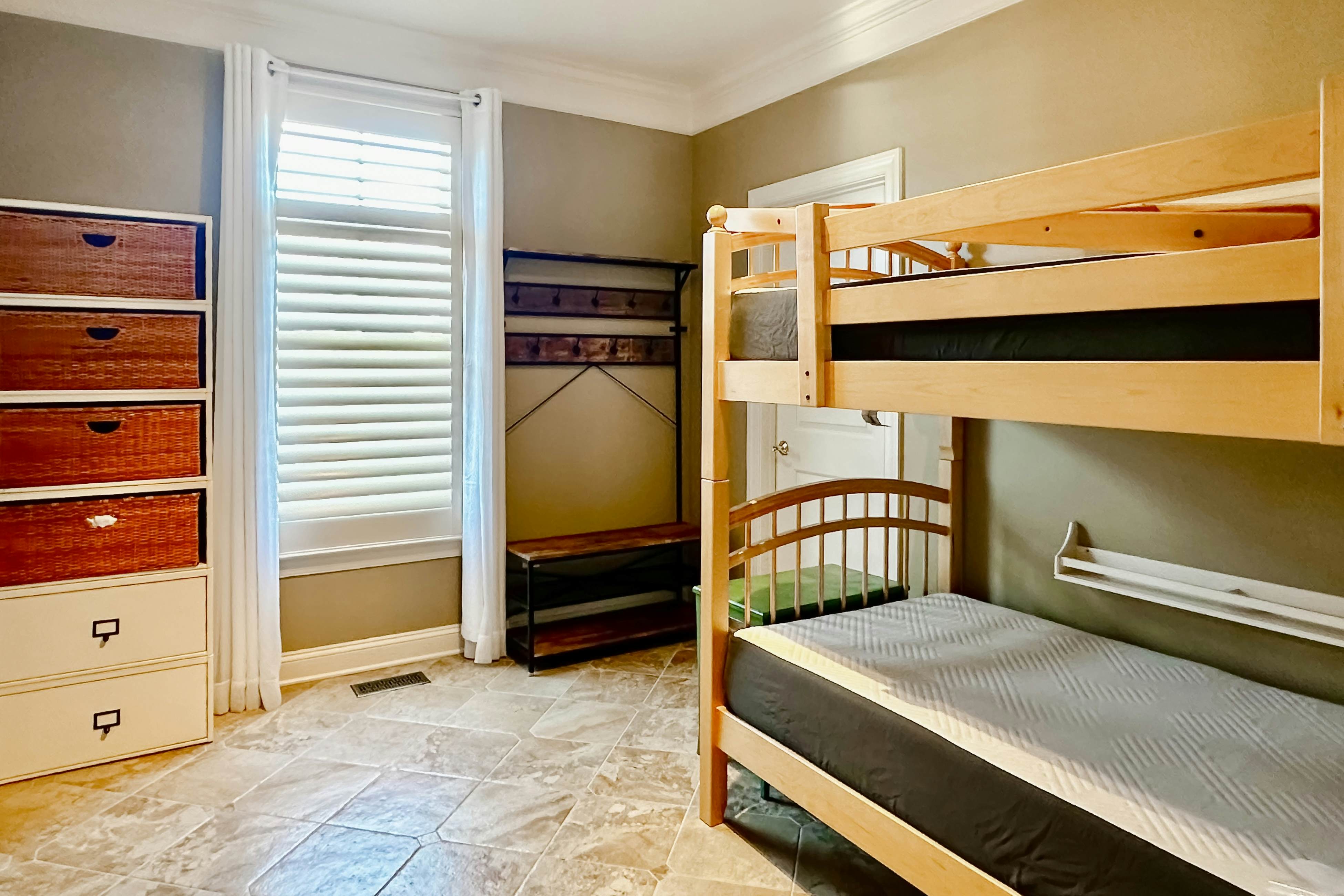 The Peninsula - 27606 S Nicklaus Ave