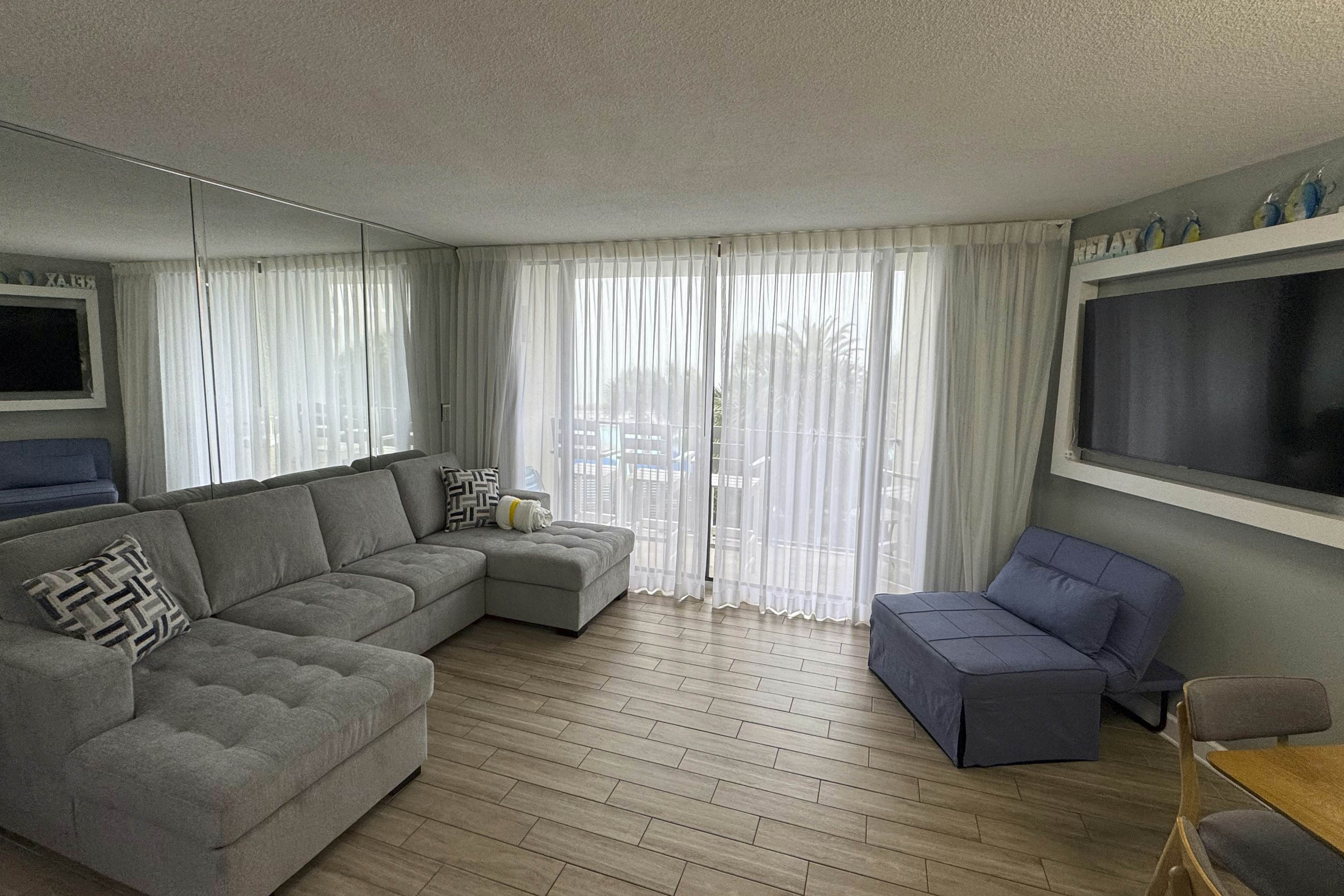 Edgewater Beach Resort #T1-205