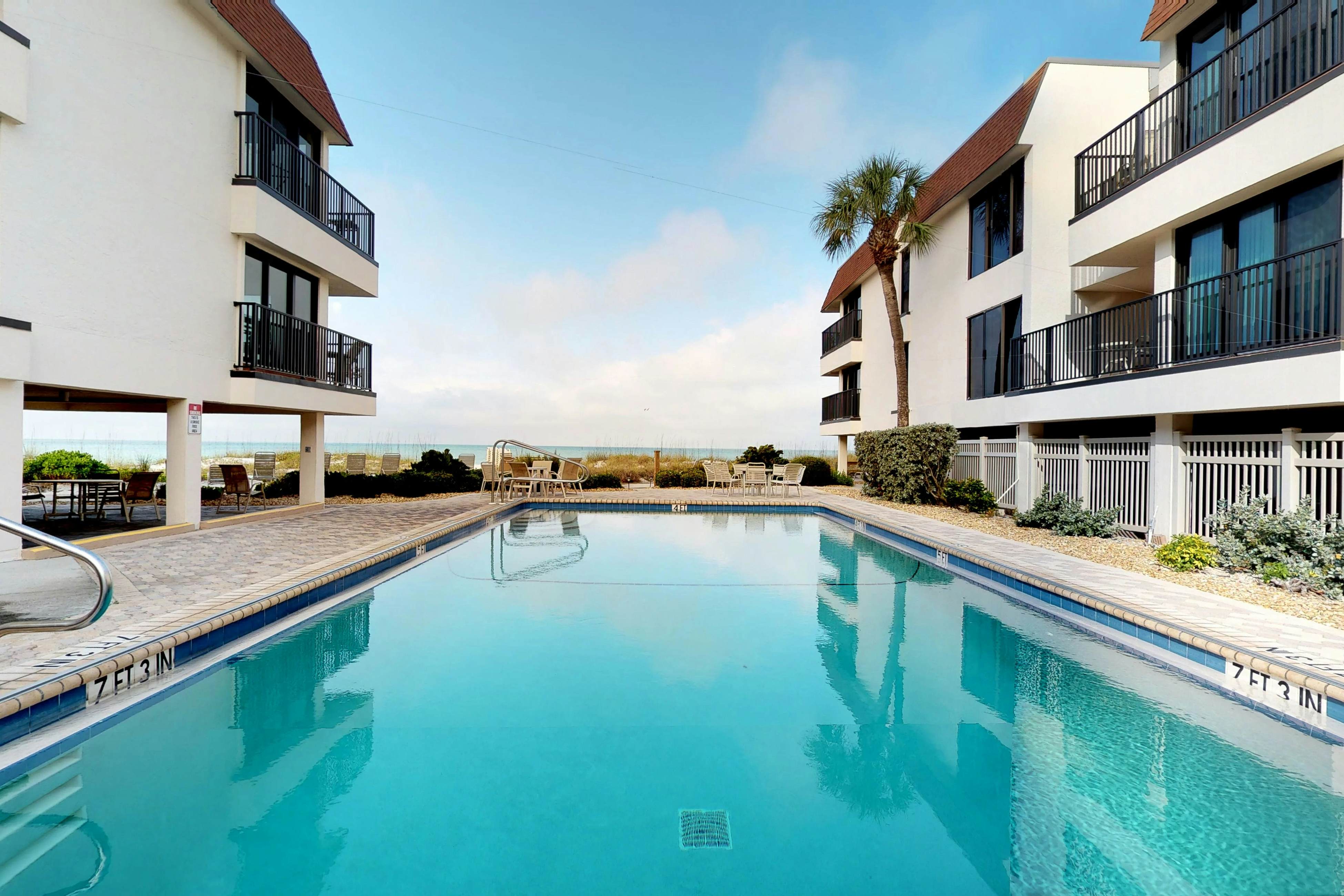 Water's Edge 105 South