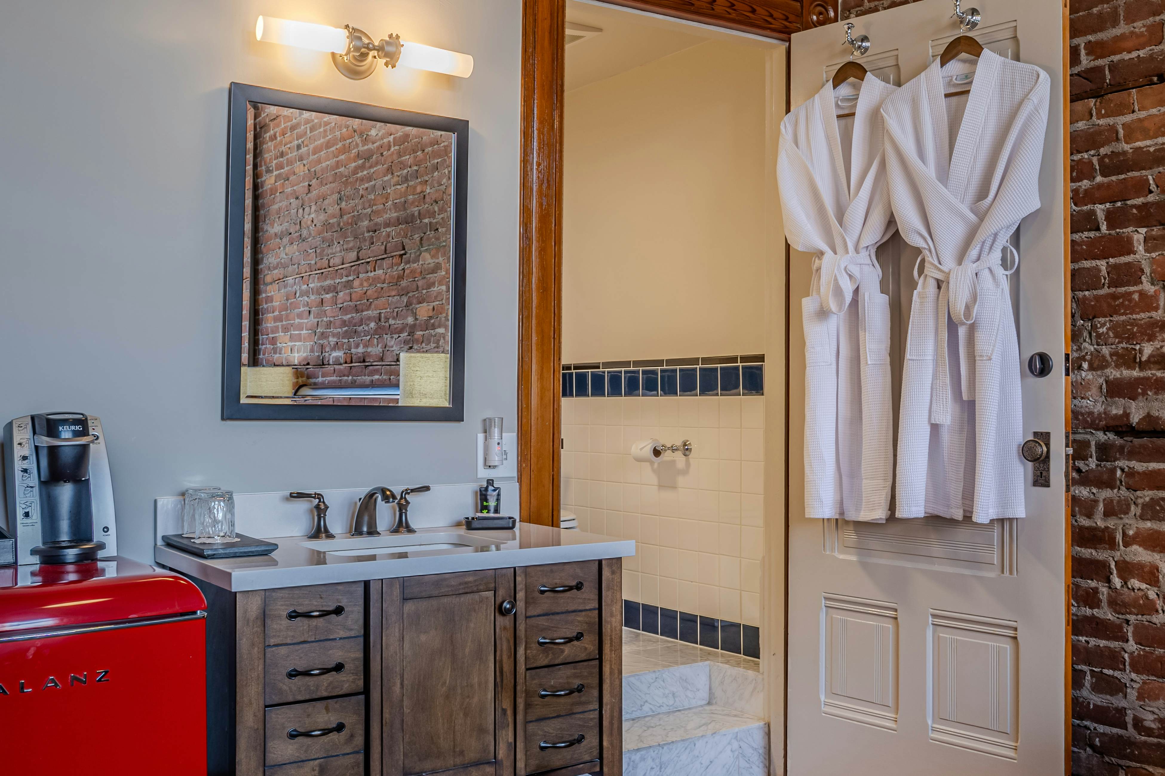 Room 202 Town View at The Belmont Hotel