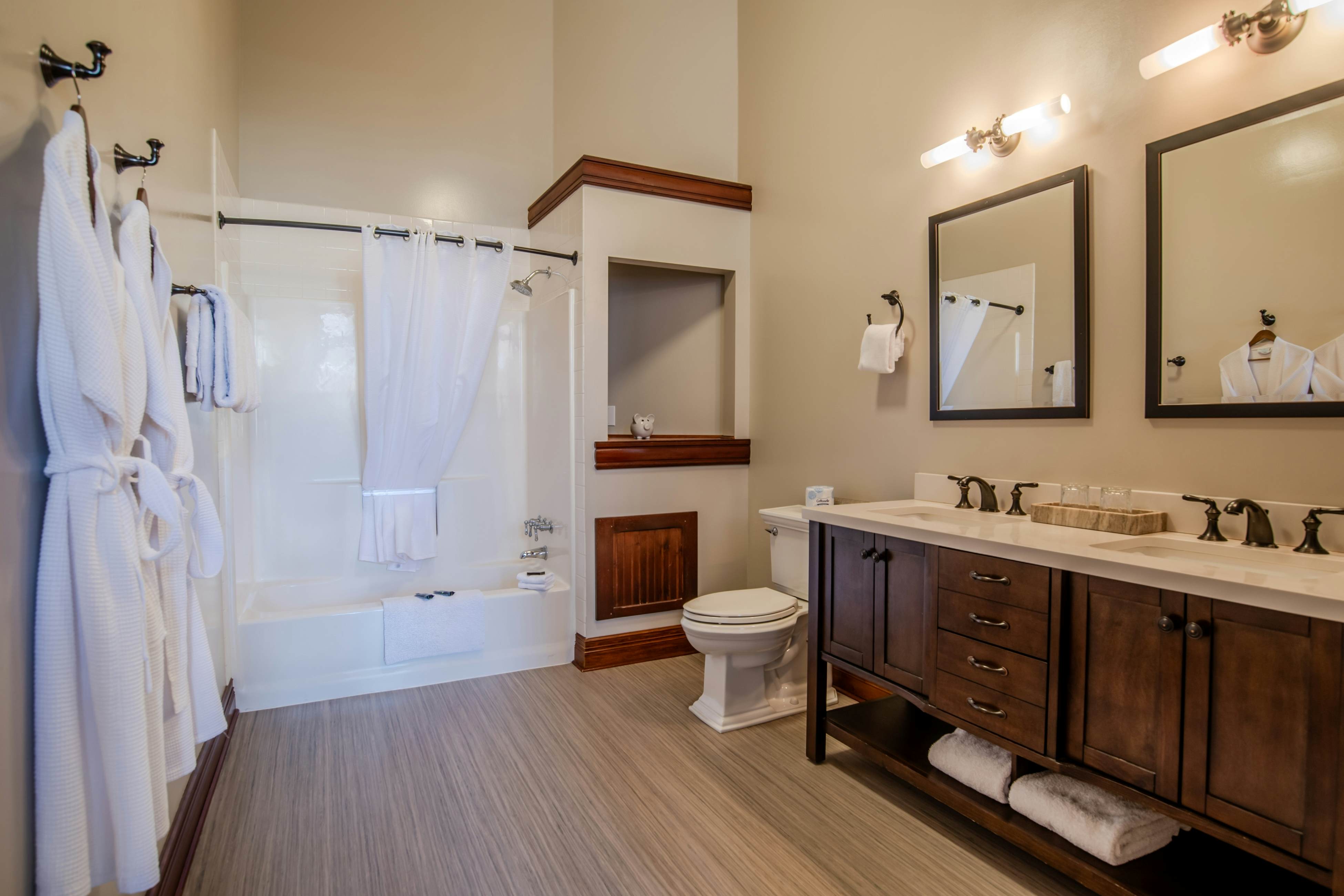 The Belmont Hotel - Guest Rooms