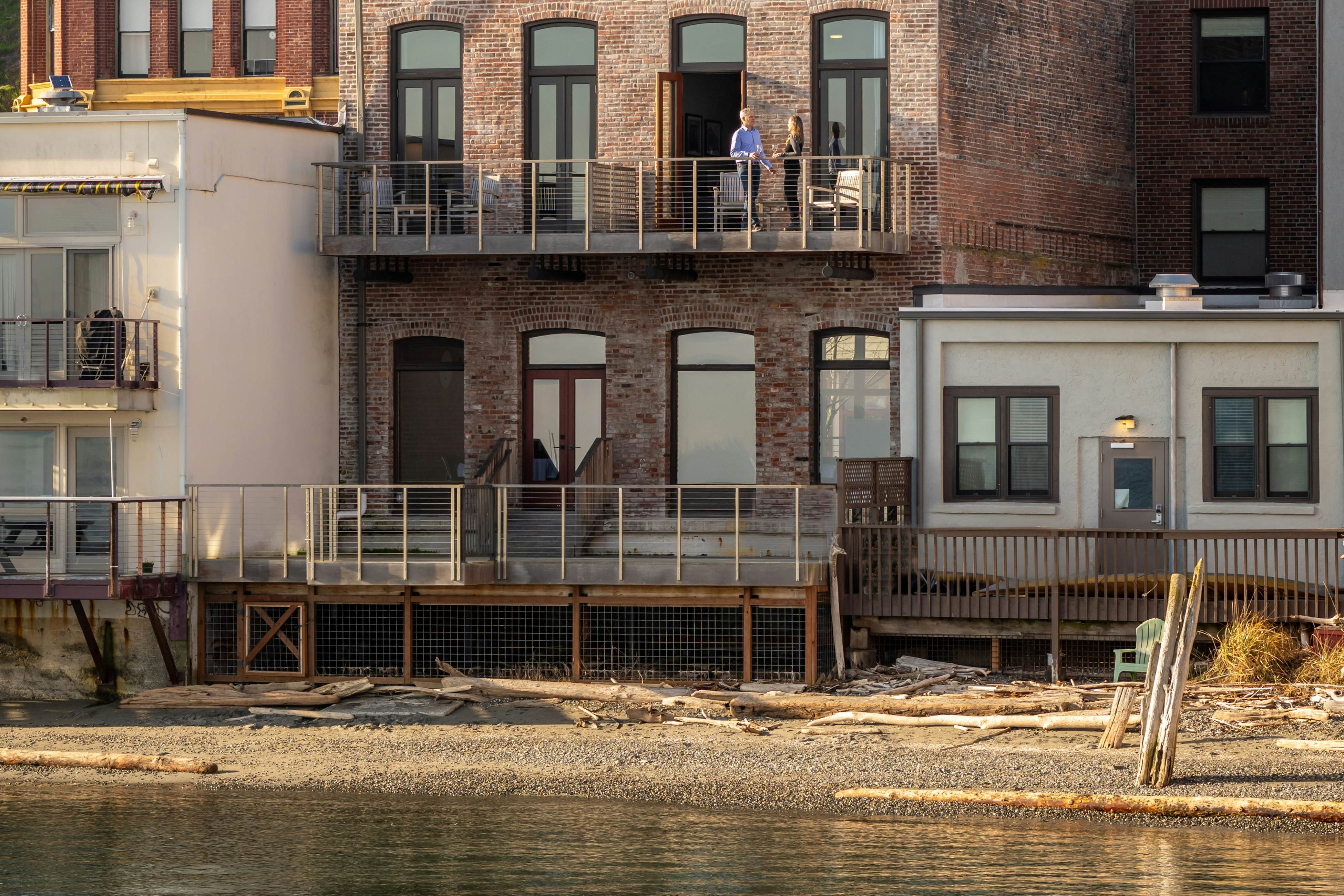 The Belmont Hotel - Guest Rooms