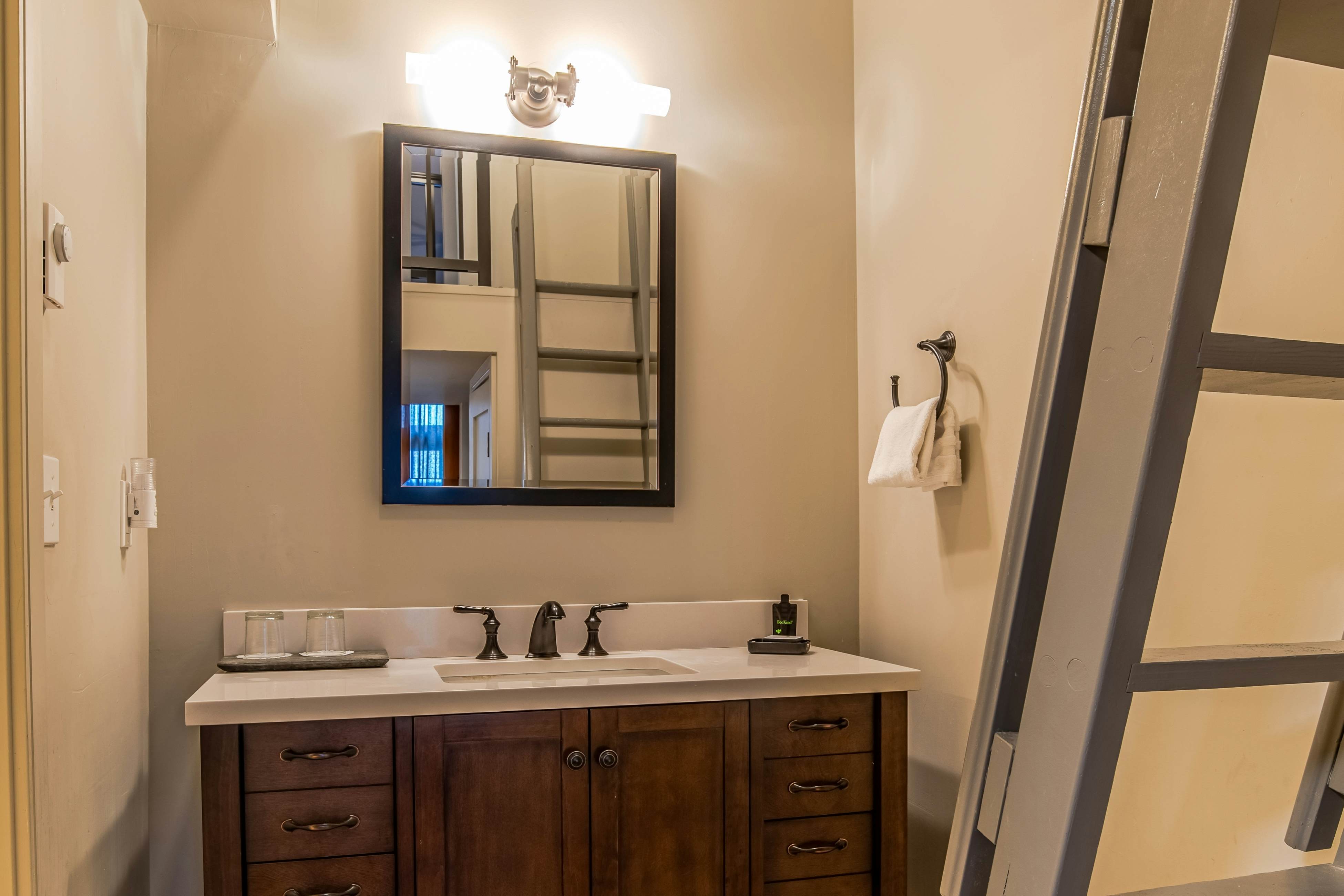 The Belmont Hotel - Guest Rooms