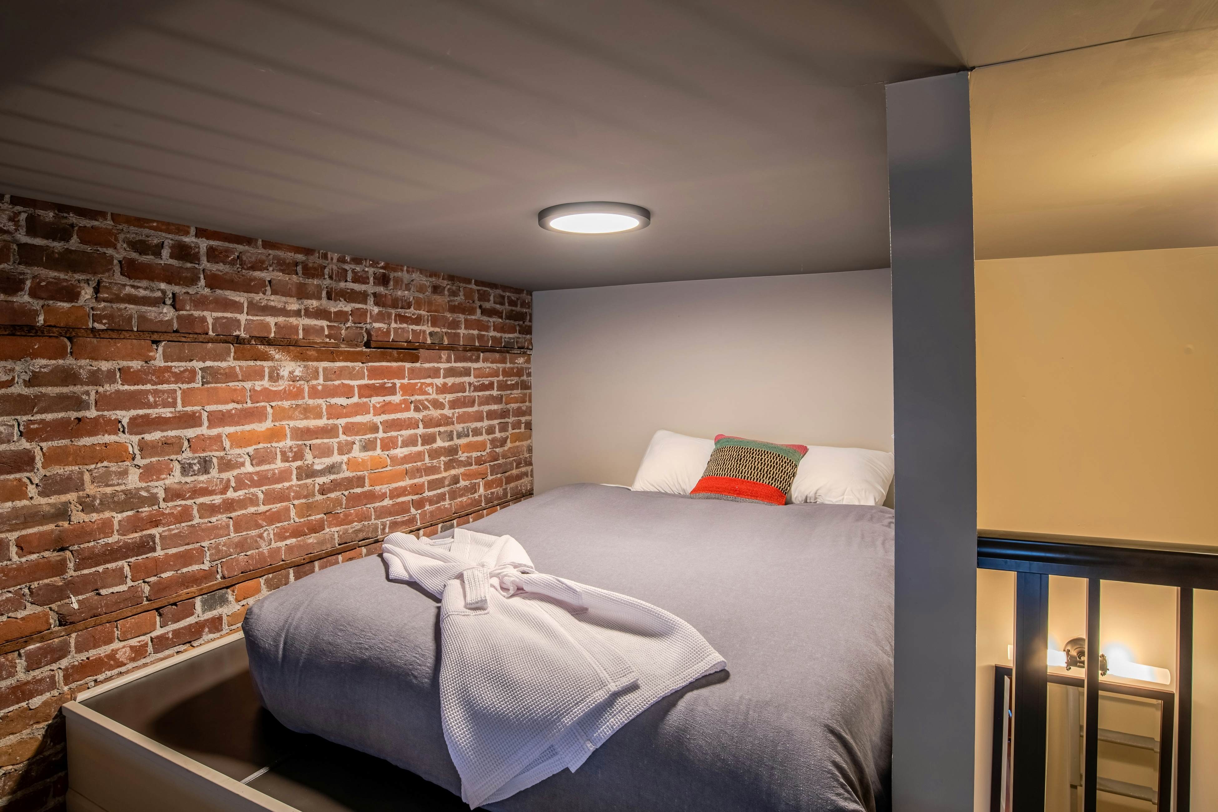 The Belmont Hotel - Guest Rooms