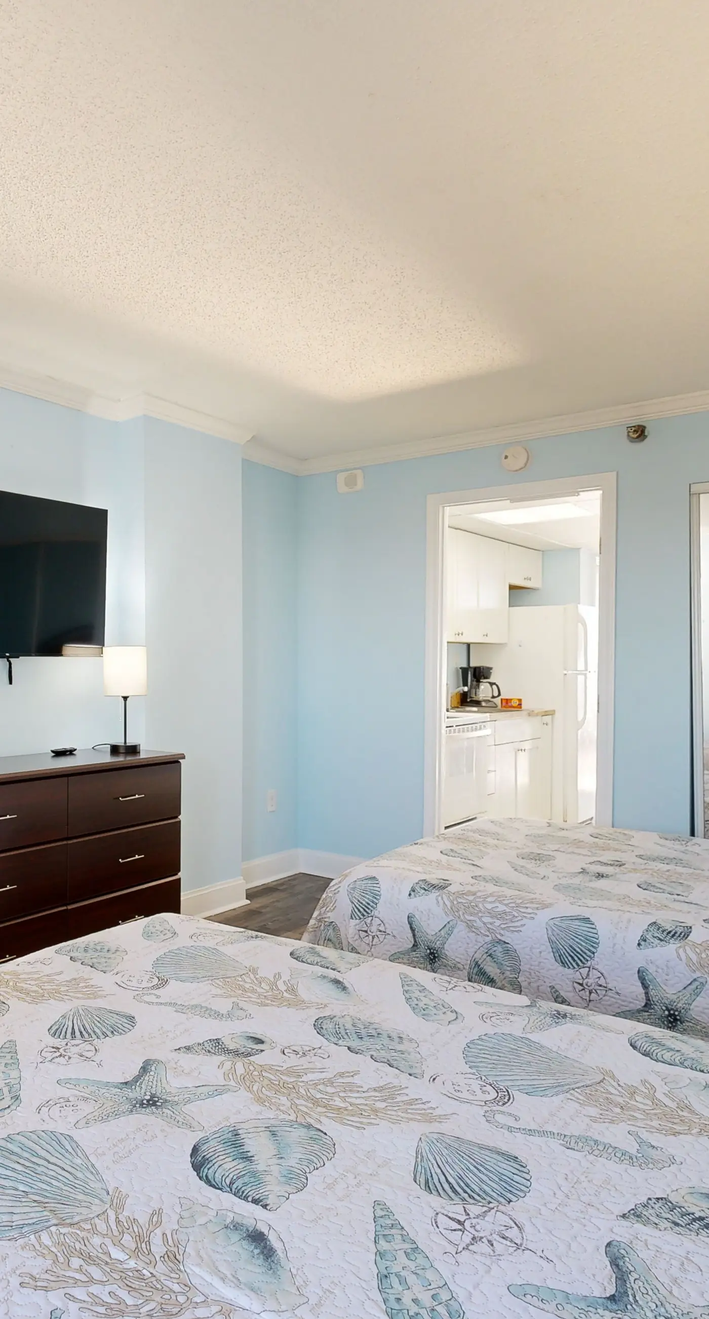 Here's Your 5 O'Clock Somewhere