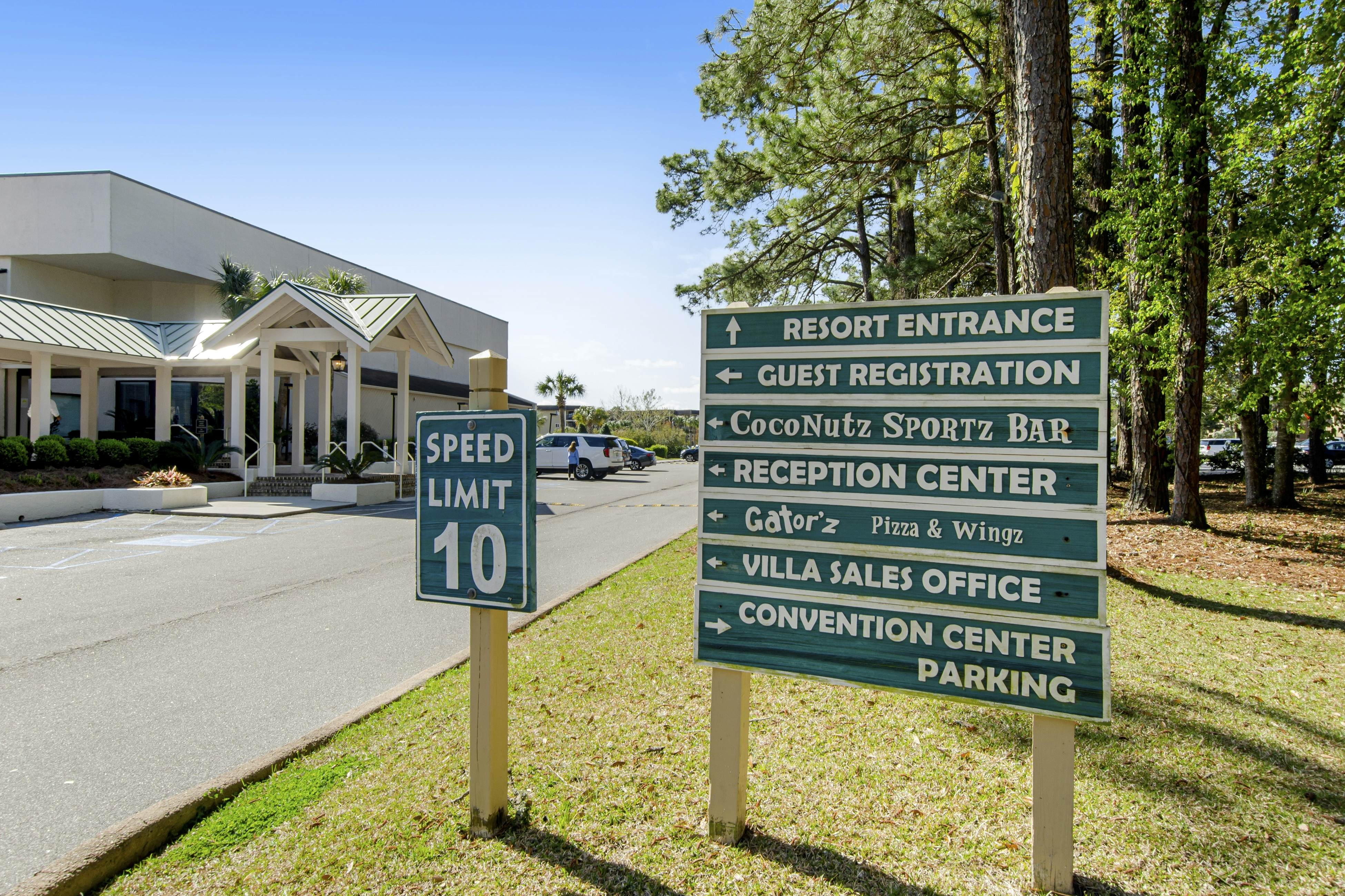 HH Beach & Tennis 302AR