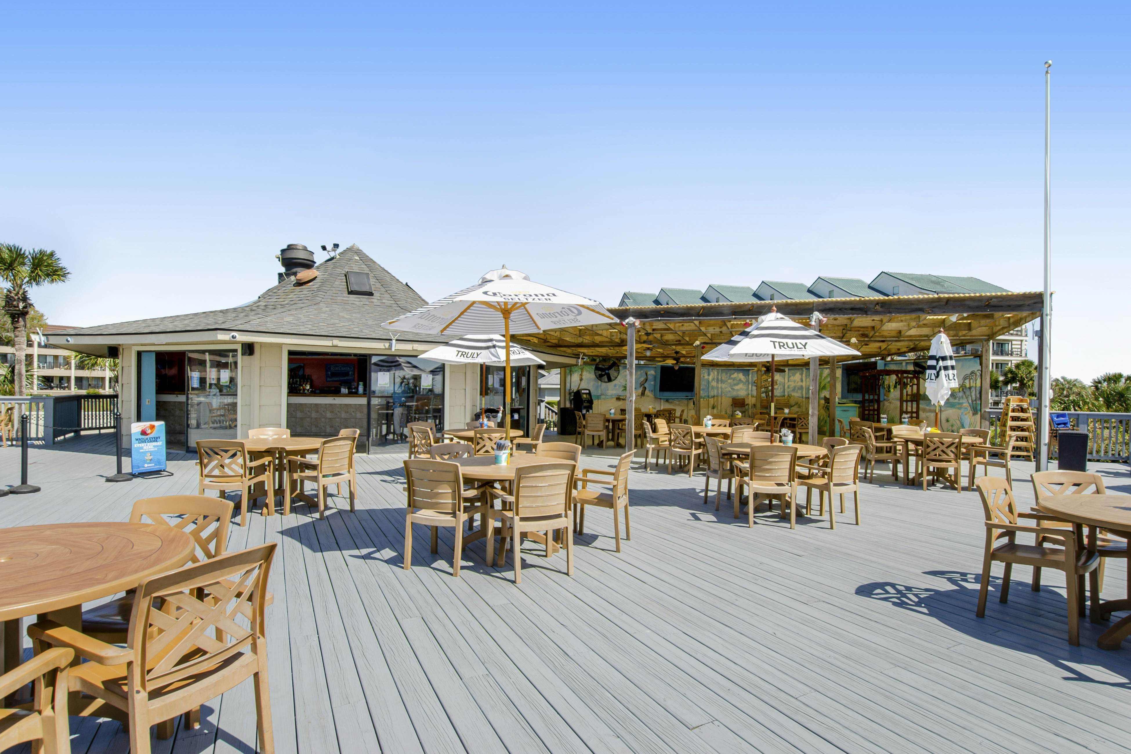 HH Beach & Tennis 302AR