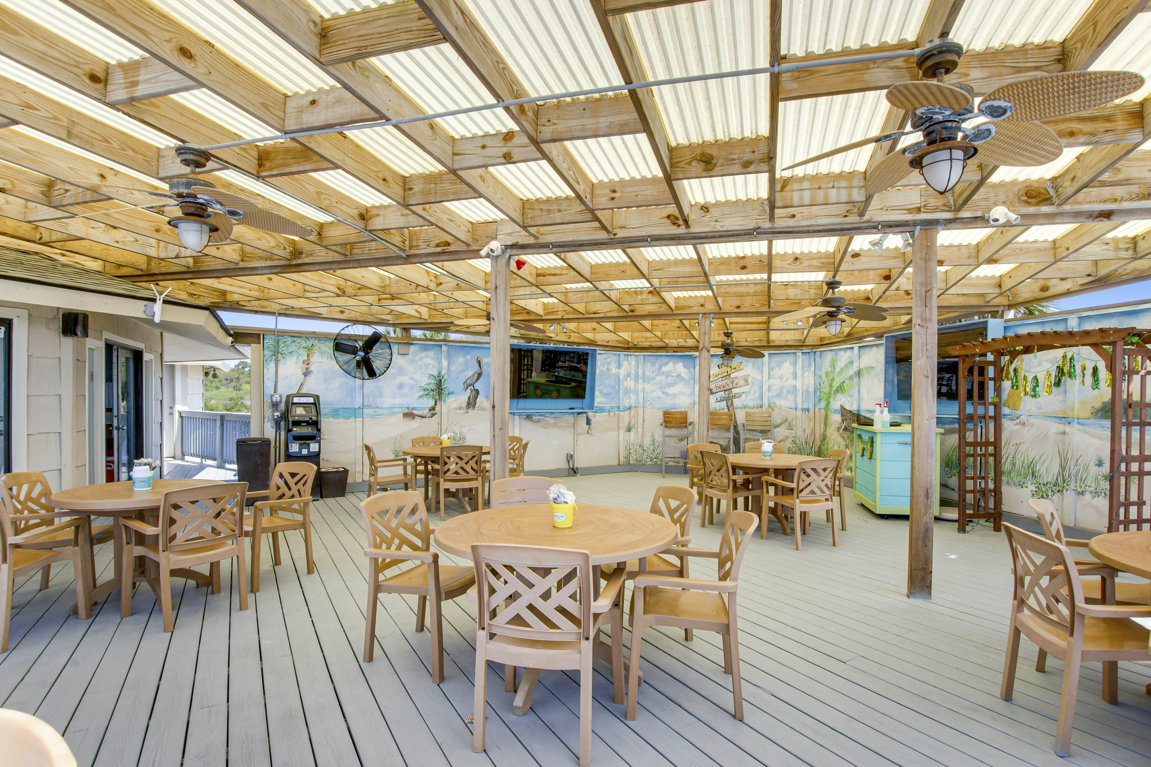 HH Beach & Tennis 302AR