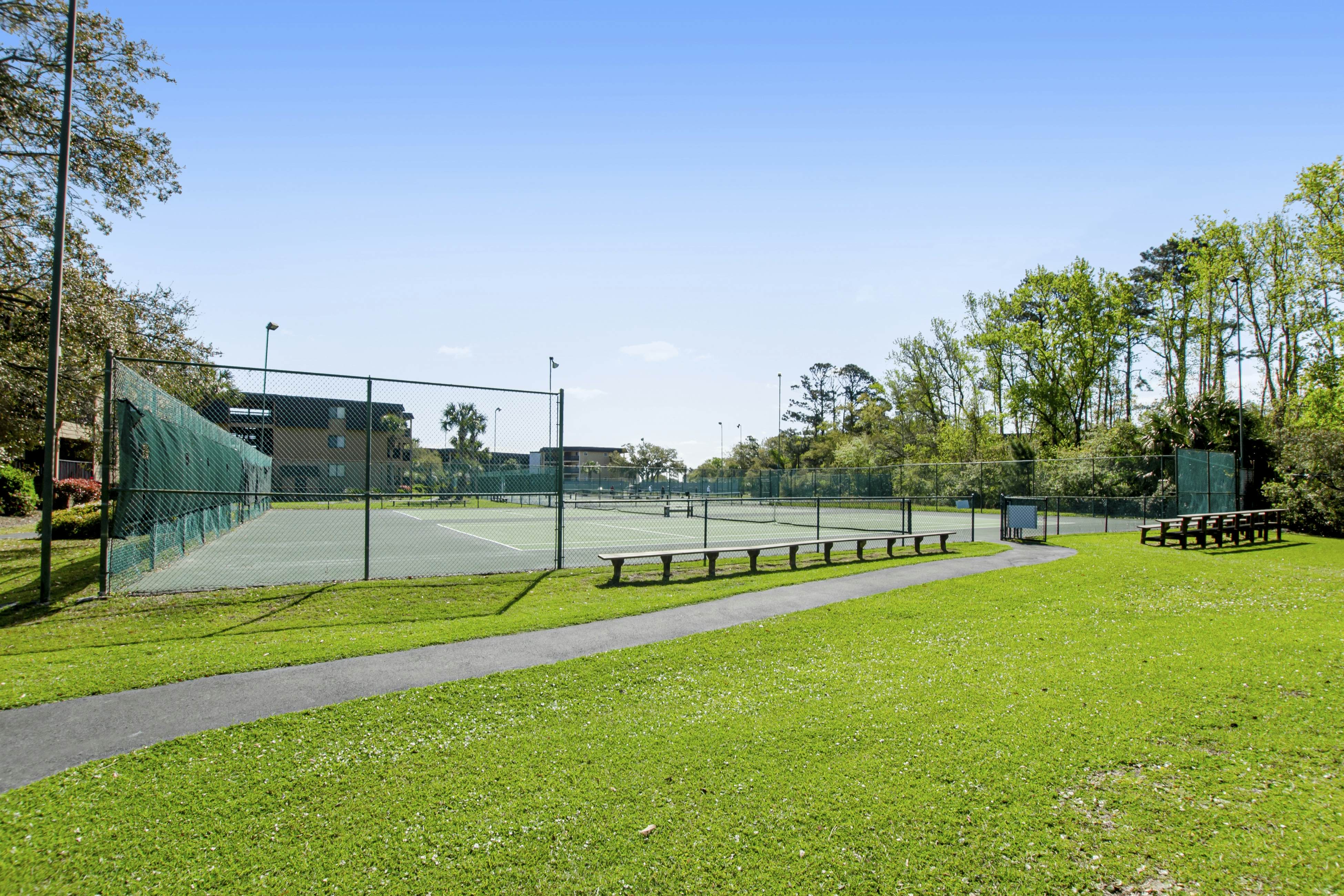 HH Beach & Tennis 302AR