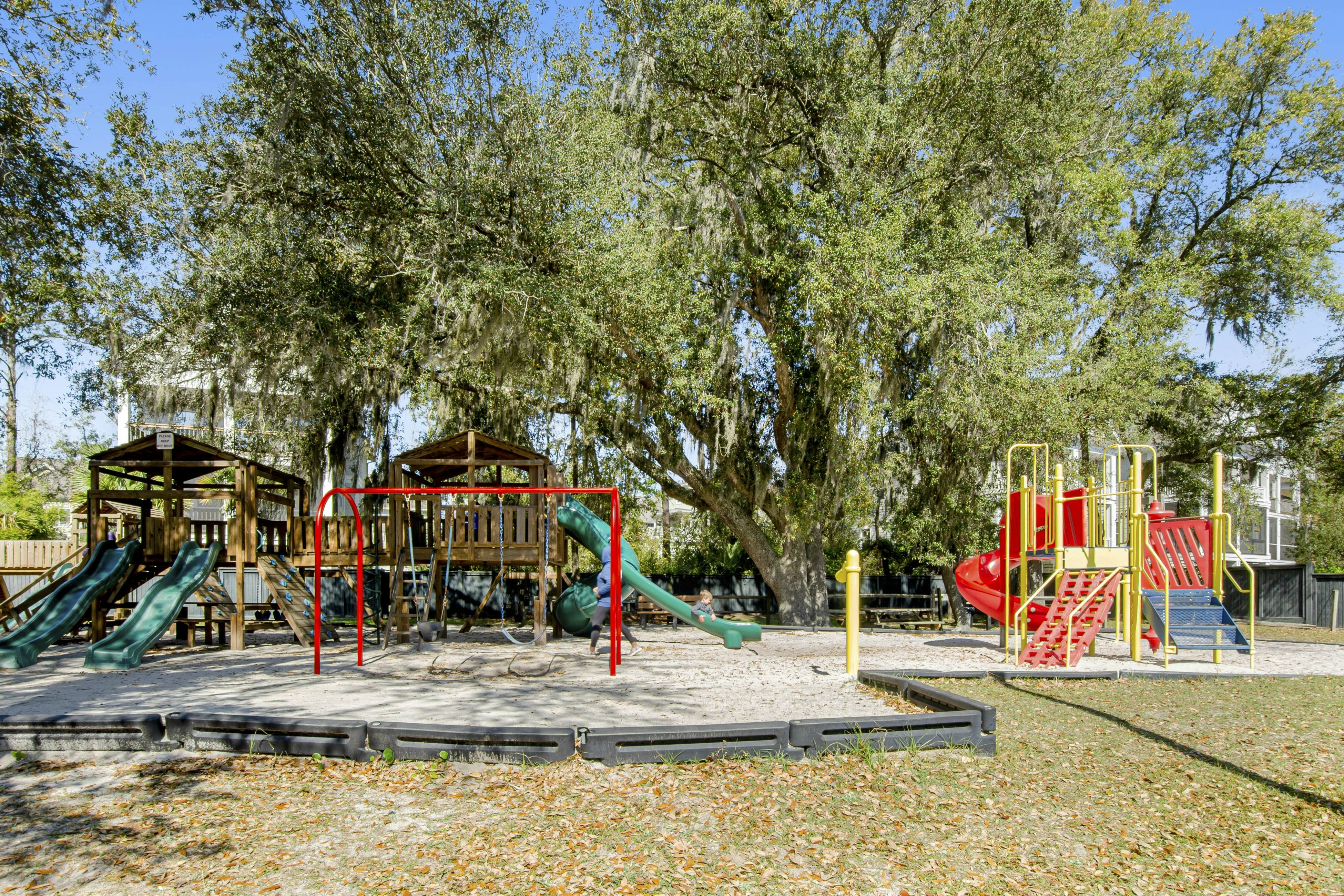 HH Beach & Tennis 302AR