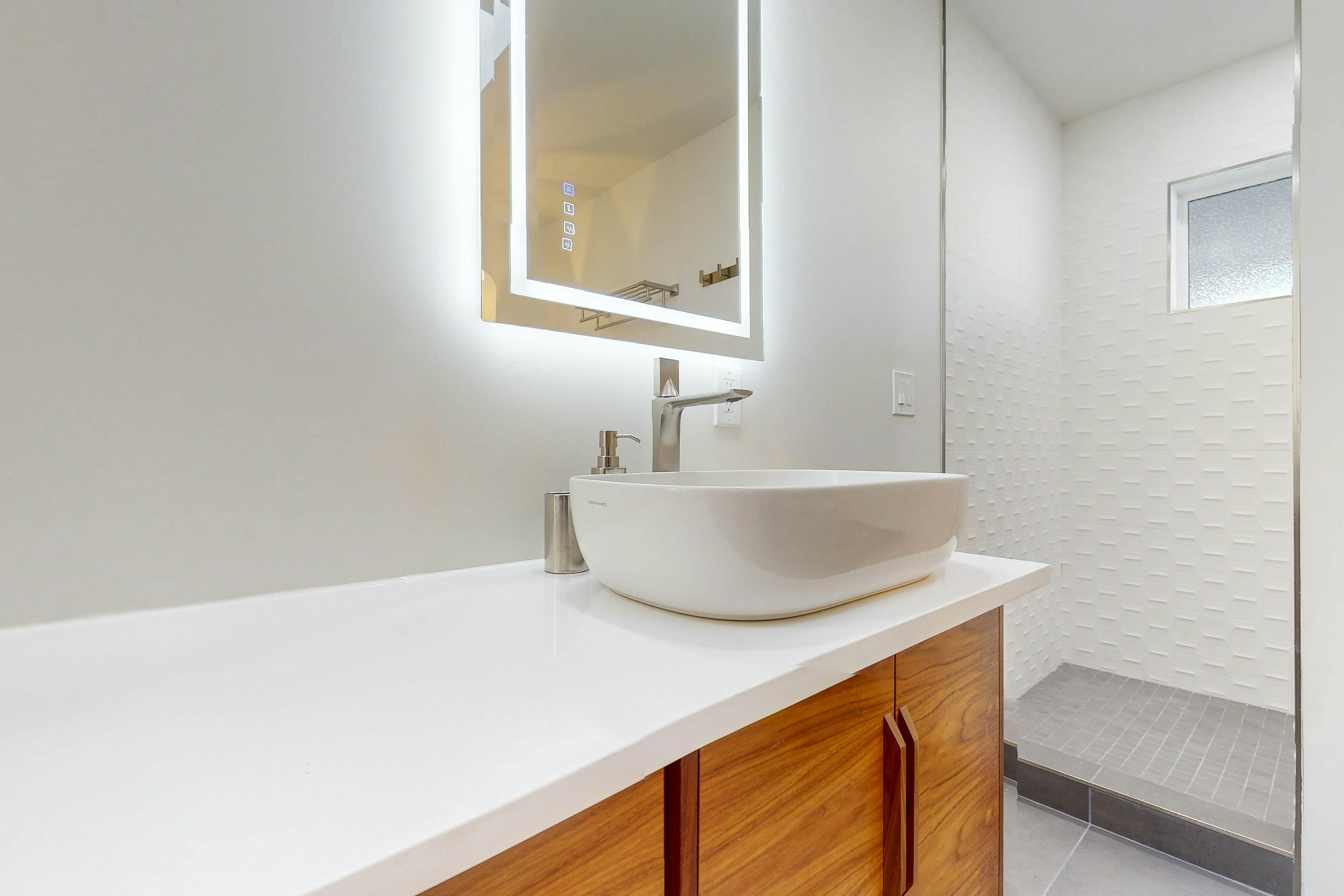 The Chandler Hideaway - Main House Only