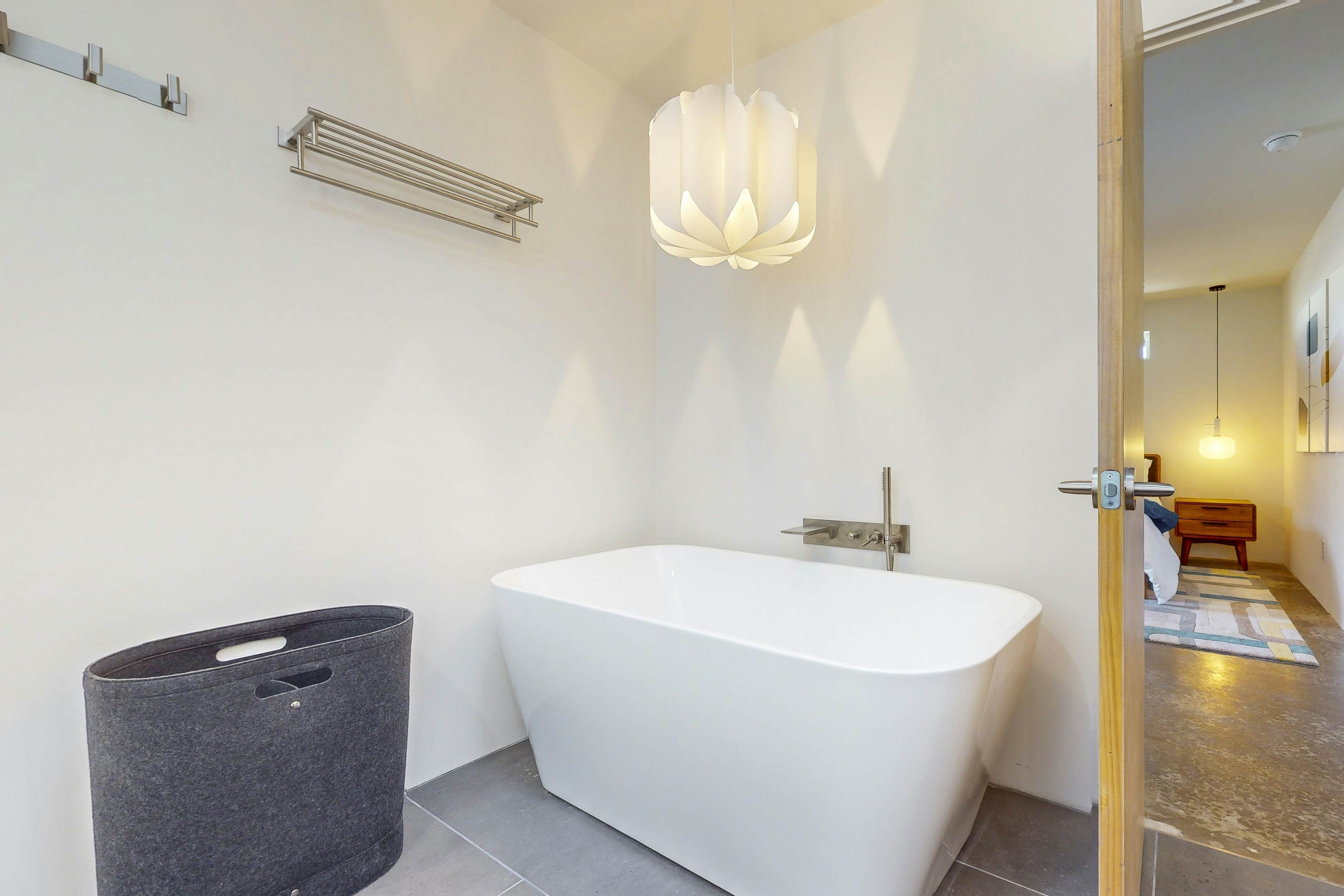 The Chandler Hideaway - Main House Only