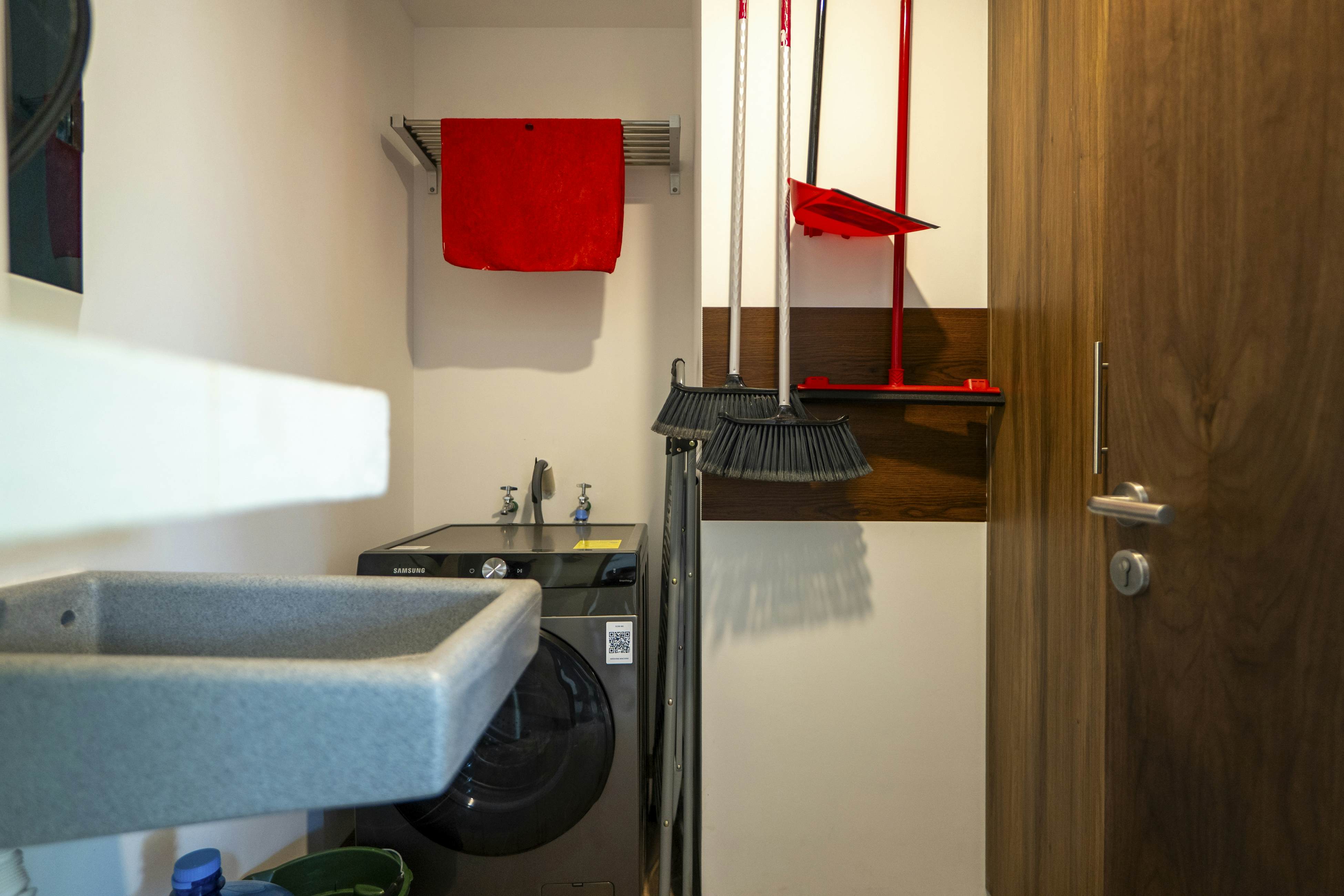 Whispering Palms TL  B114