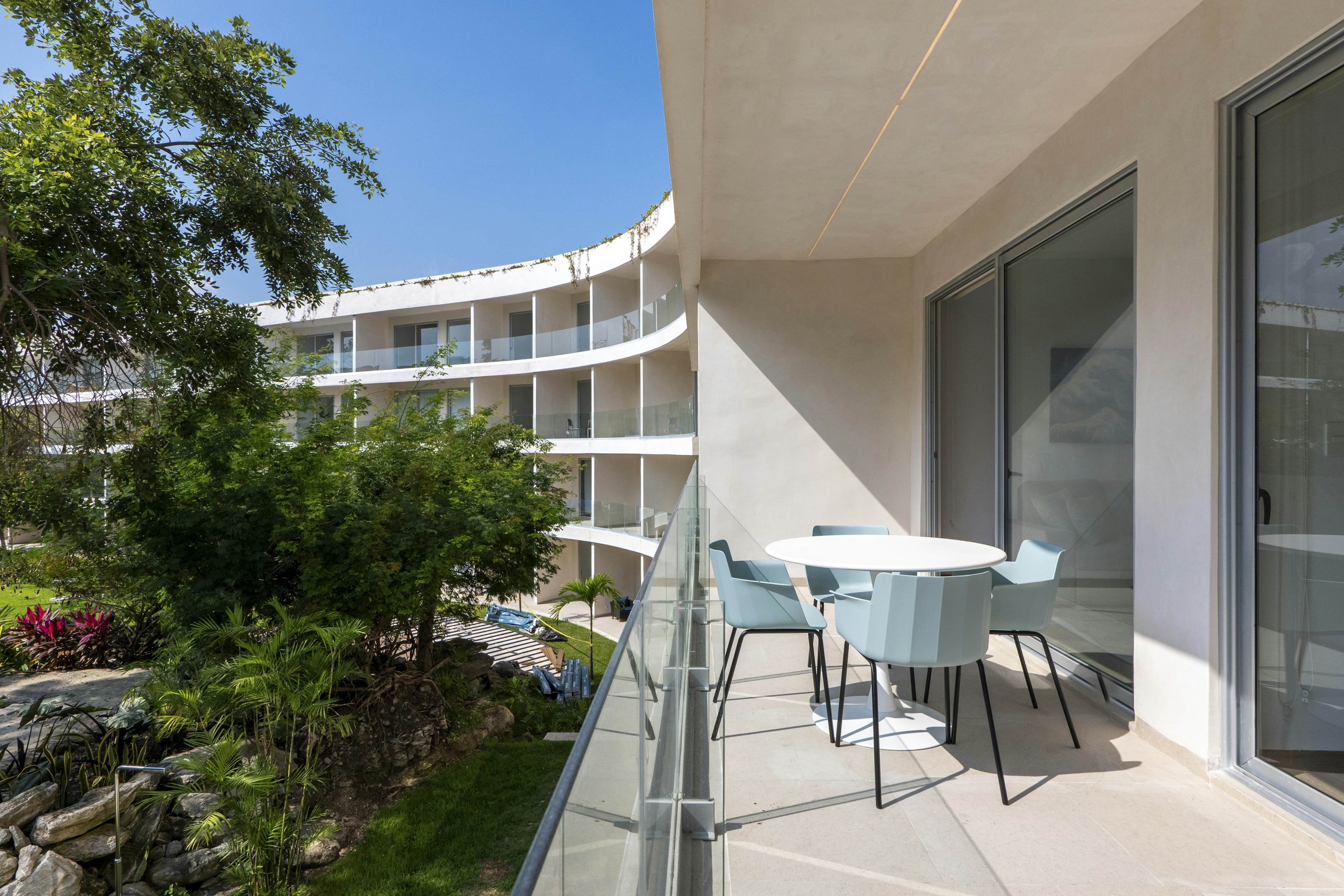 Whispering Palms TL  B114