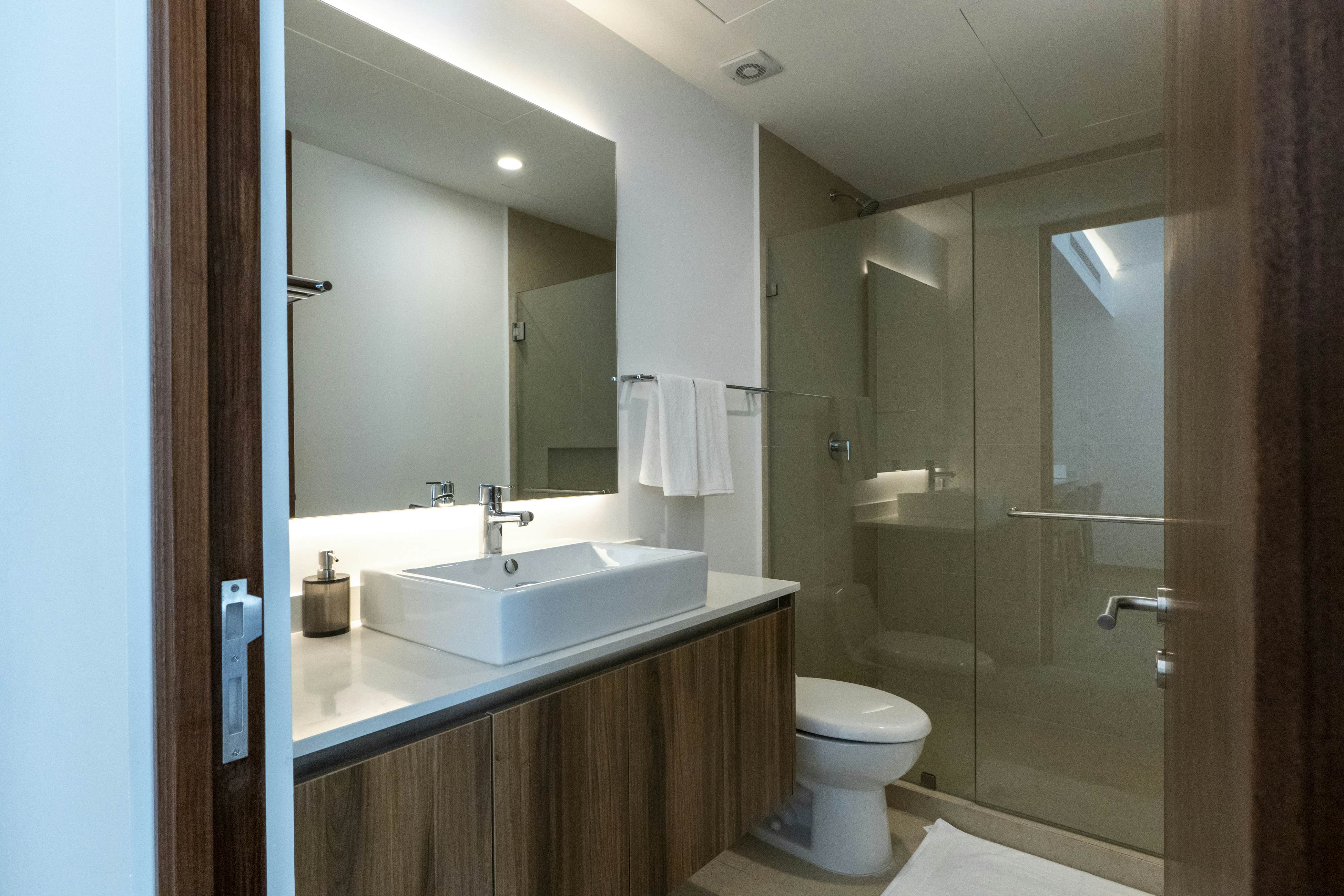 Whispering Palms TL  B114