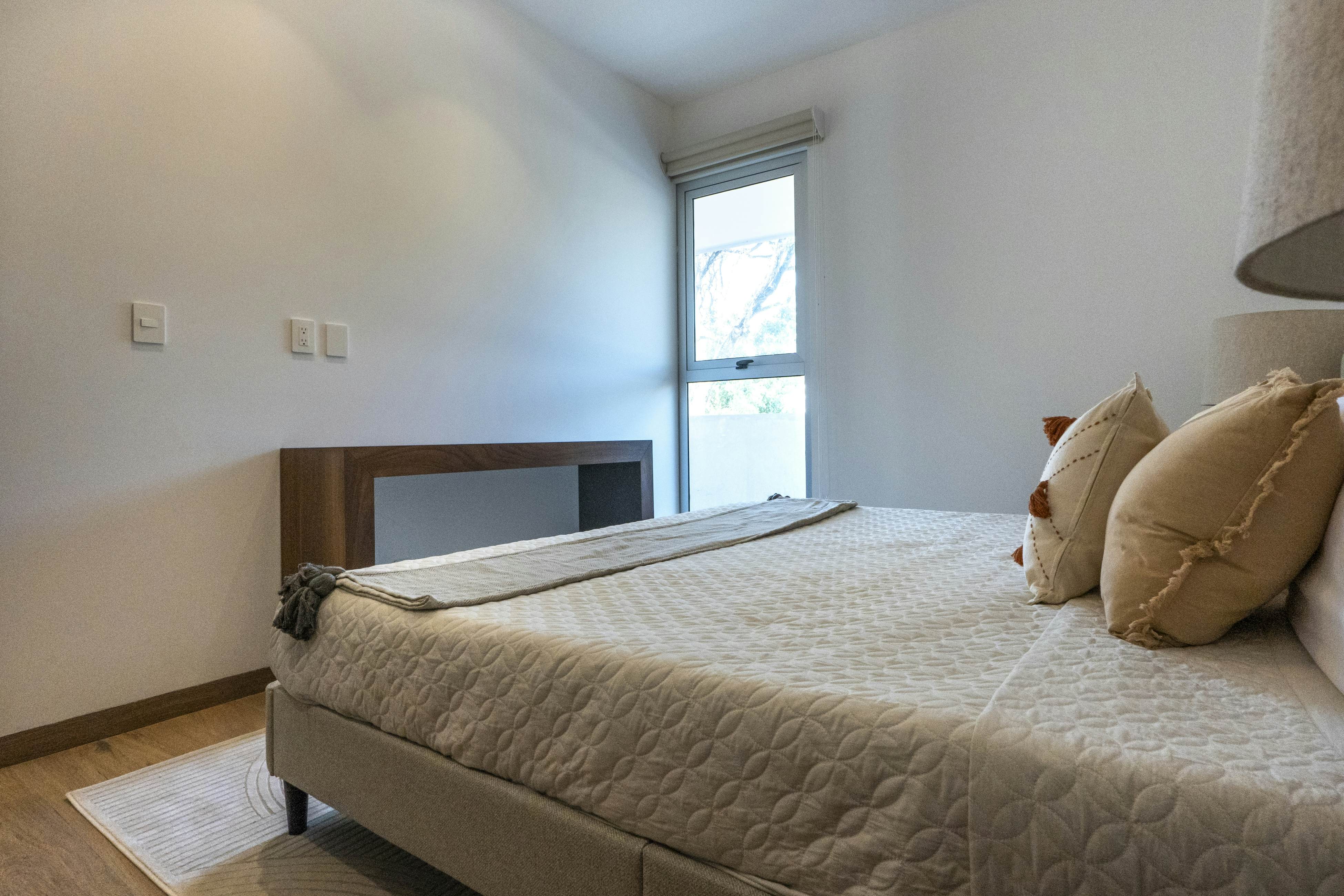 Whispering Palms TL  B114