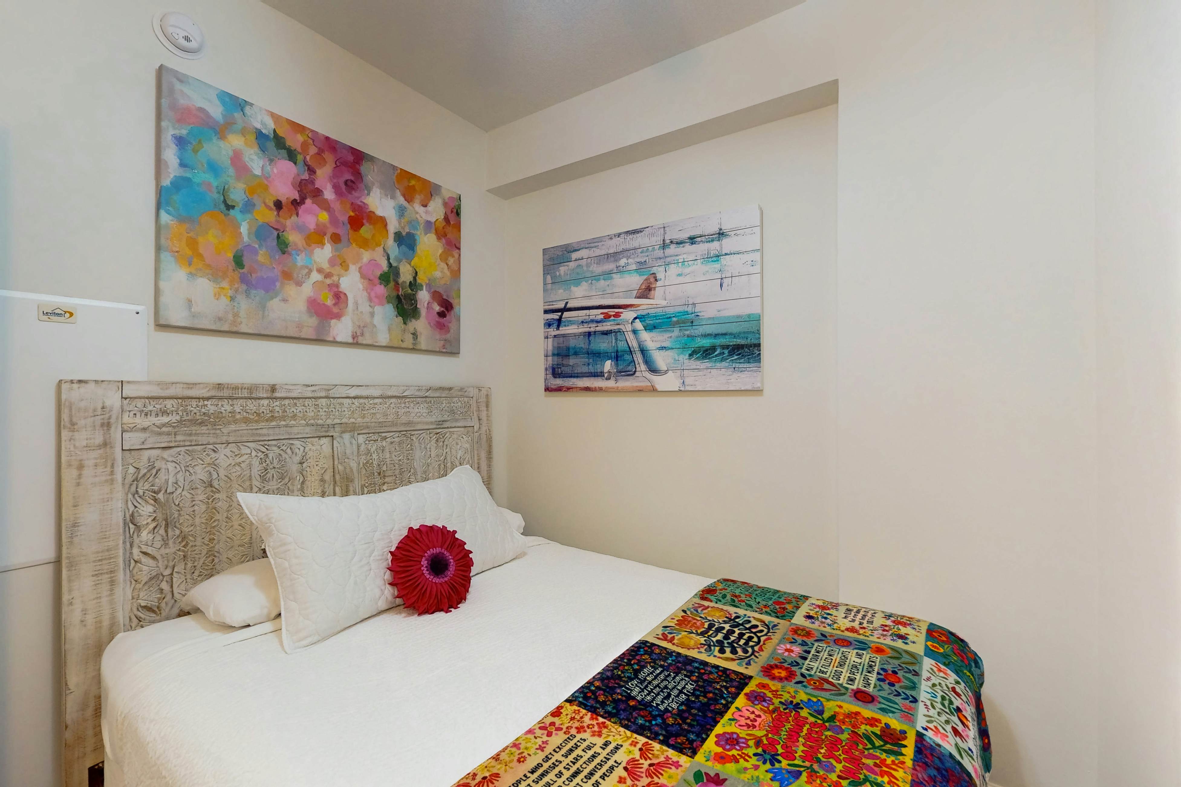 Sunrise Beach 905 - Beachfront Condo