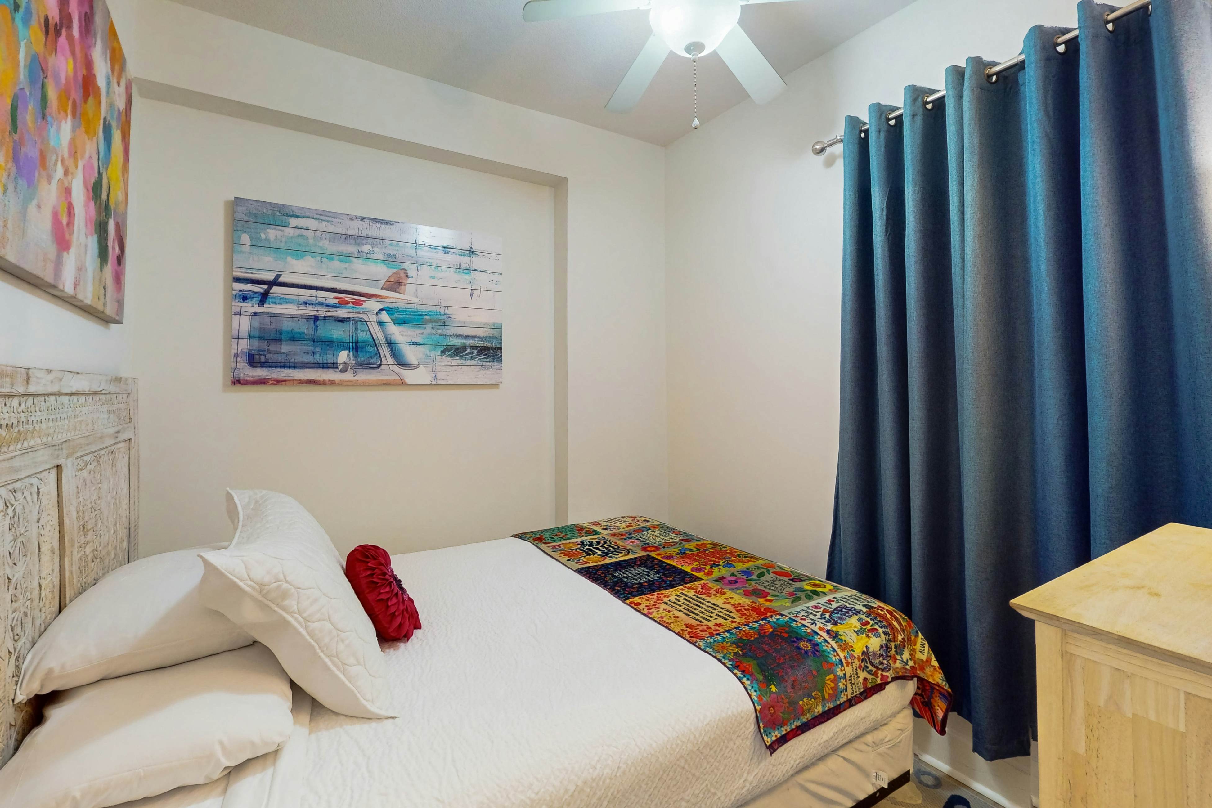 Sunrise Beach 905 - Beachfront Condo