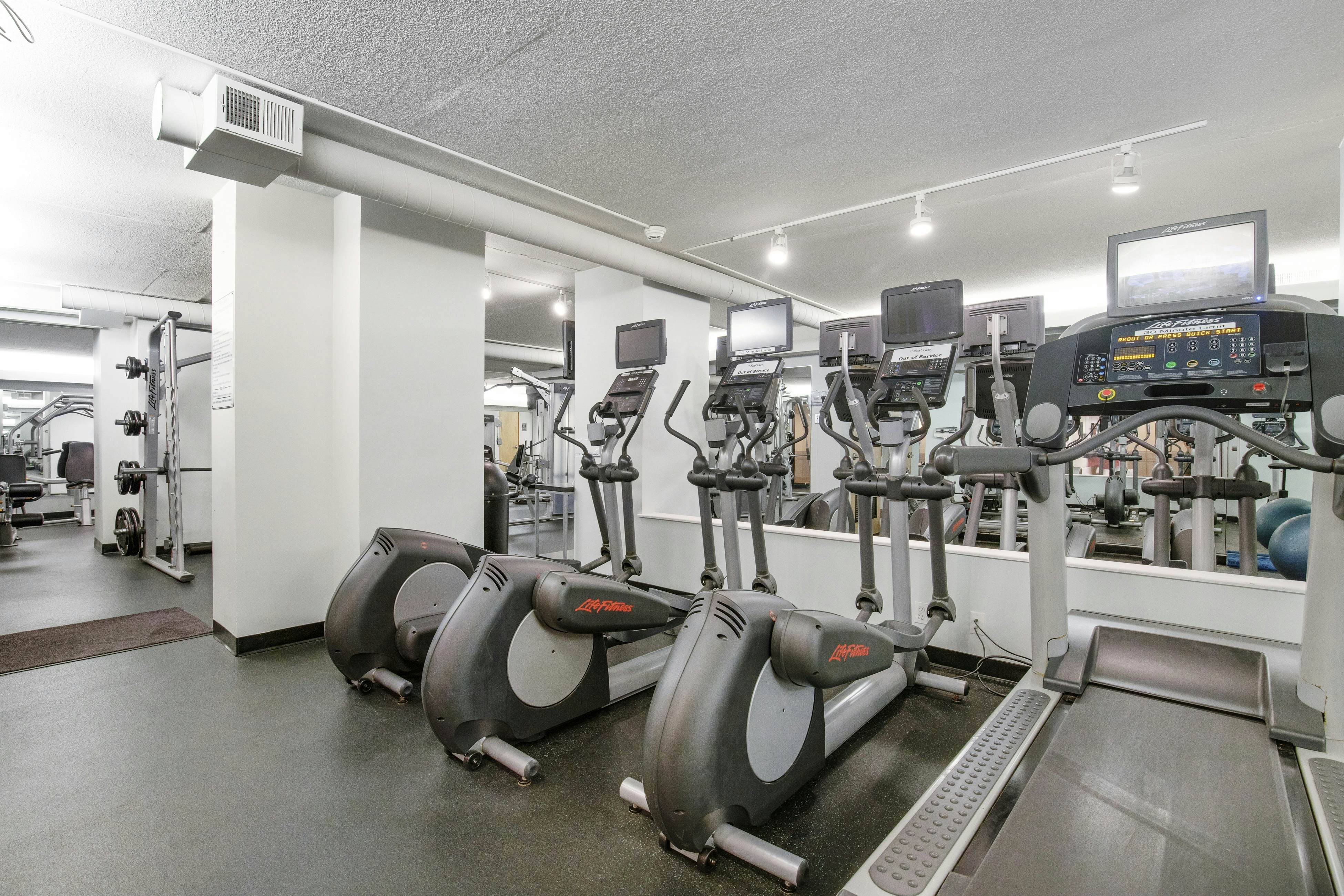 Sea Colony - 18003 Lakeview Ct