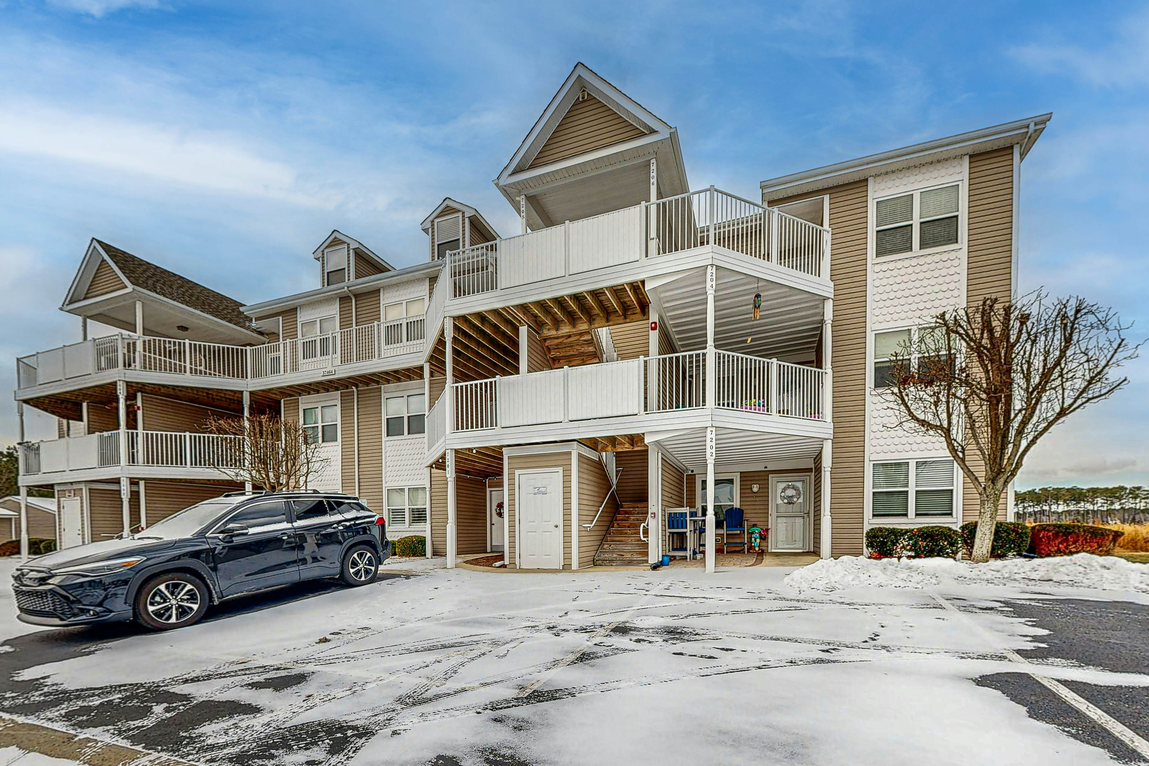 Bethany Bay - 37464 Pettinaro Dr #7204