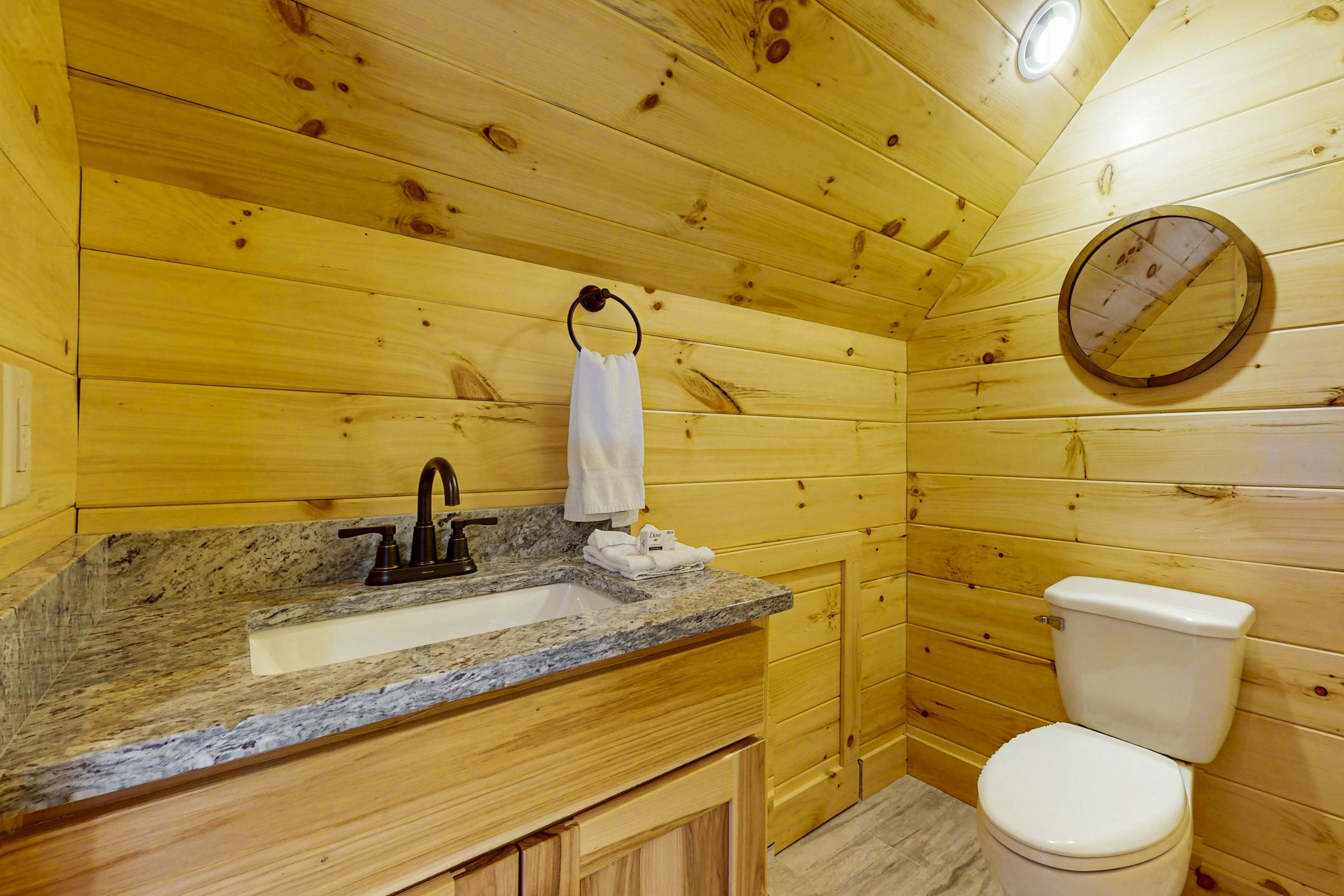 Lake Front Smoky Mountain View