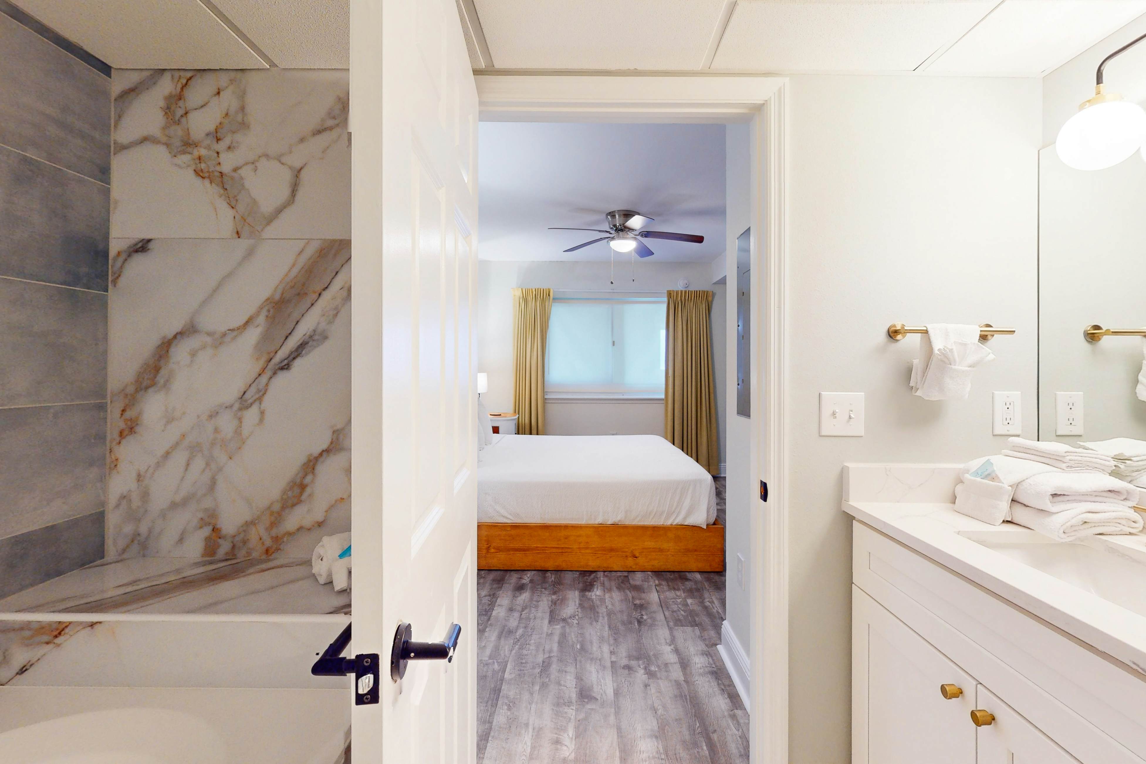 Emerald Beach Resort 2227