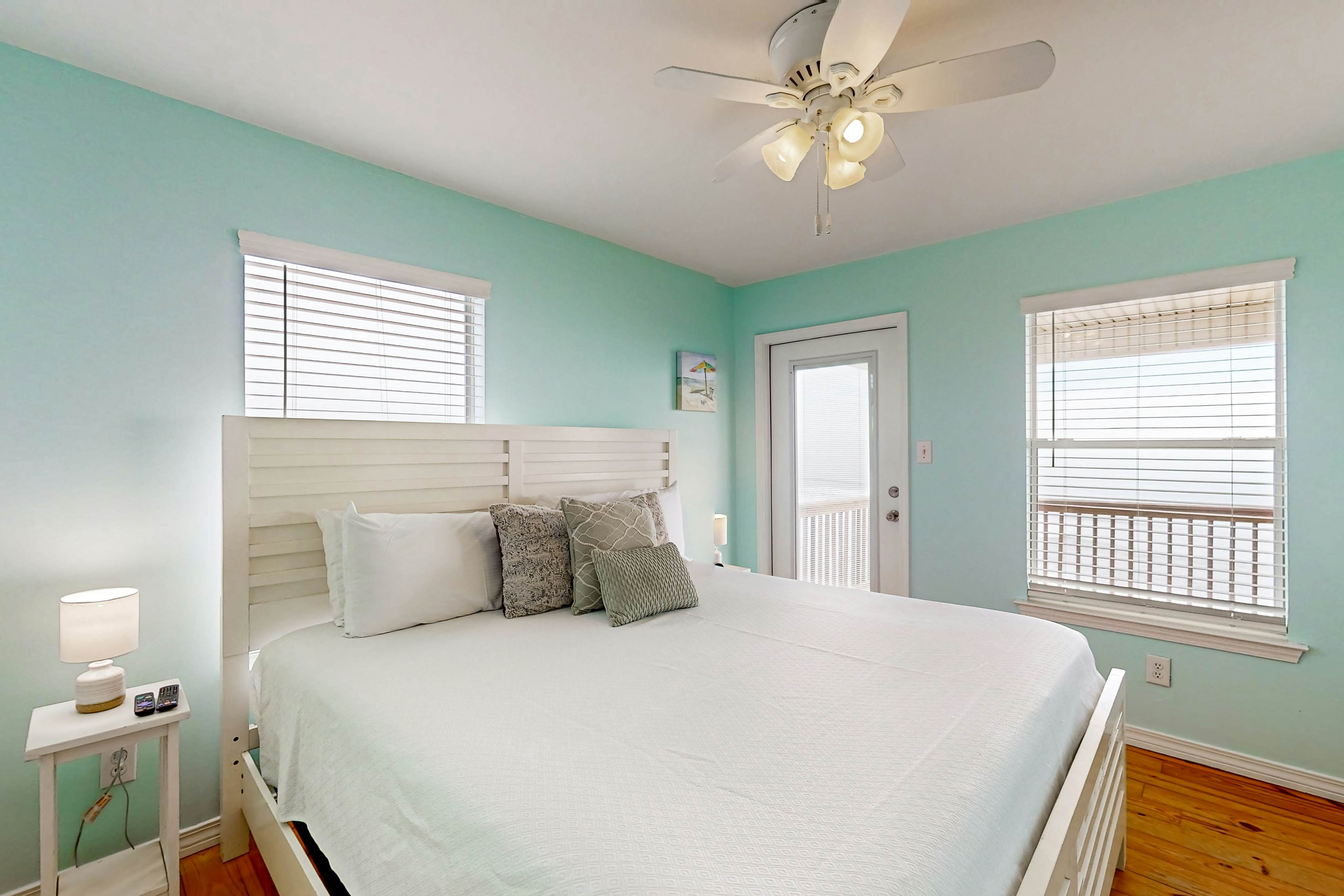 Beach, Love & Happiness