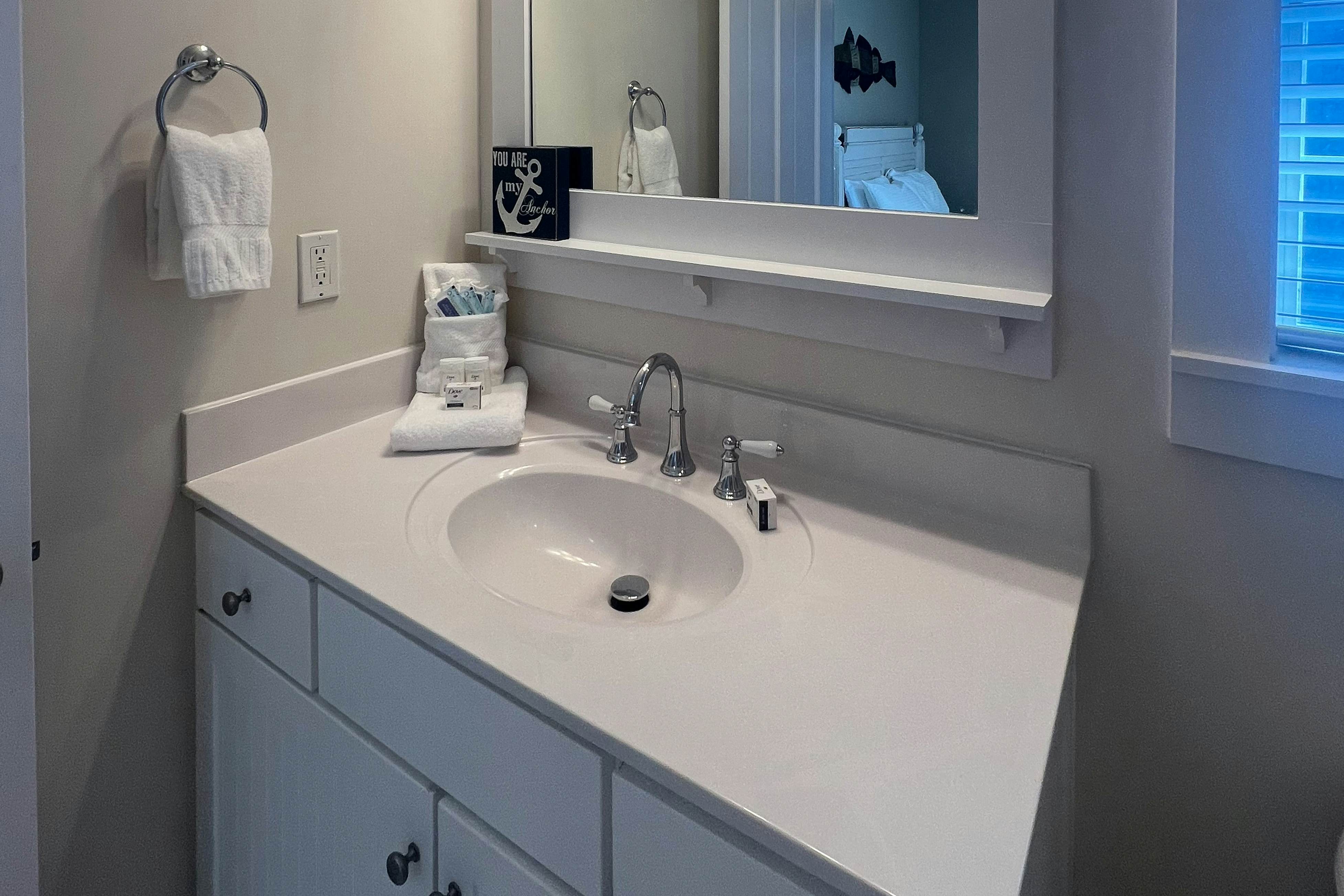 Barefoot Cottages #B24