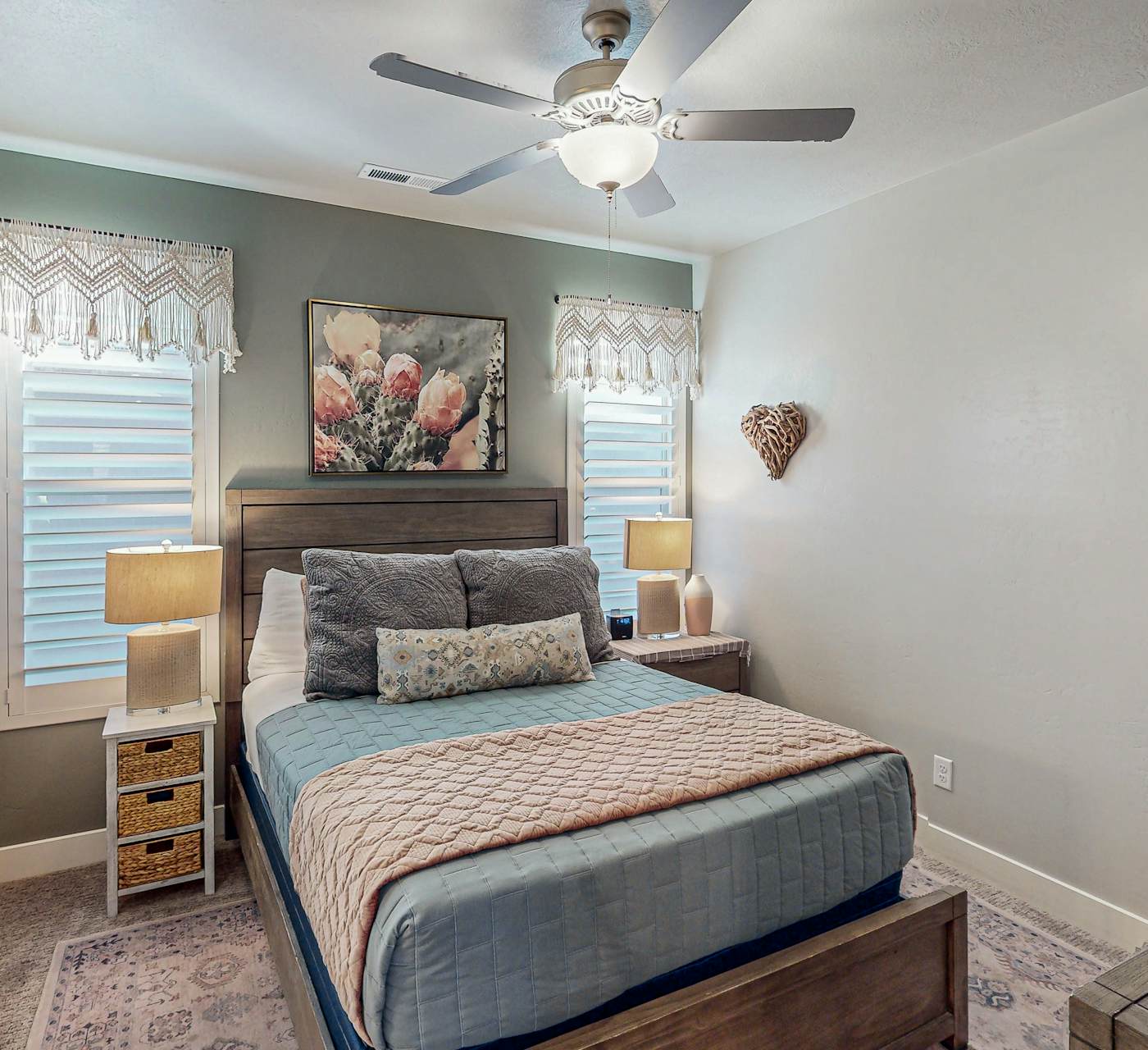Red Mountain Paradise - Paradise Village #90 | 5 Bed ...