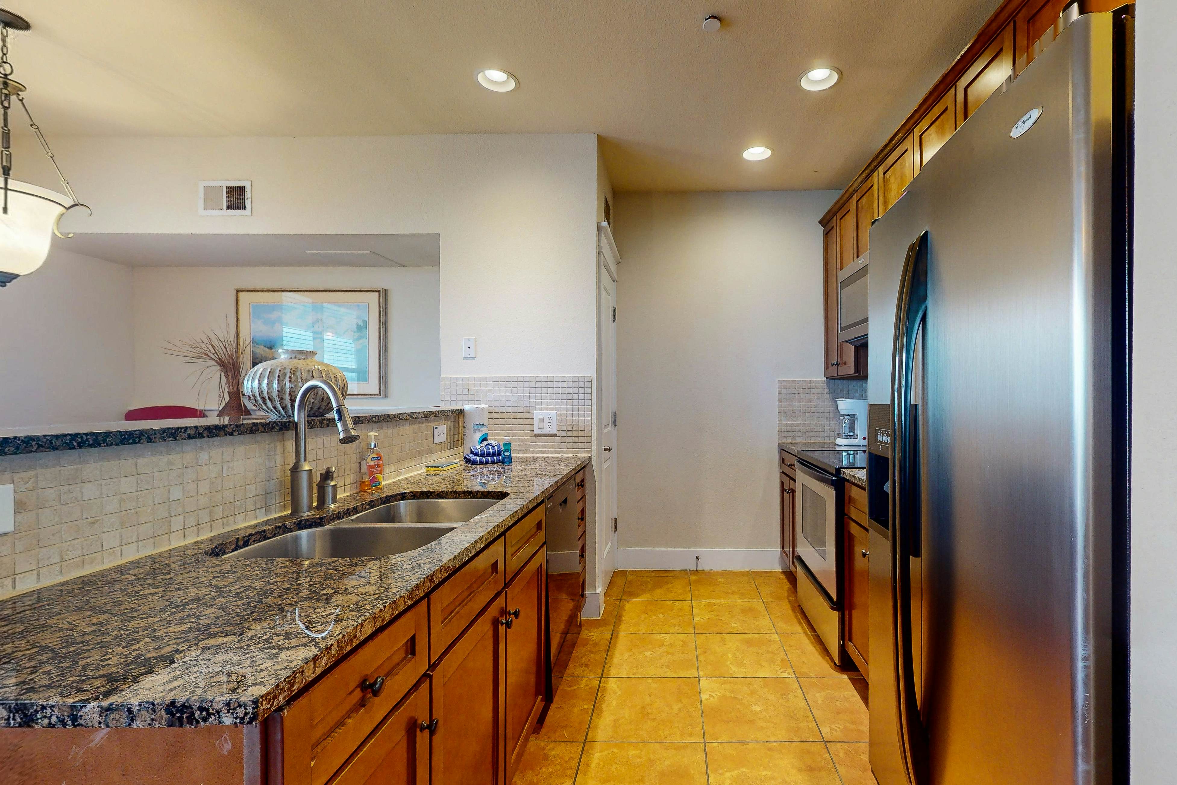 Pointe West Resort - Suits Us