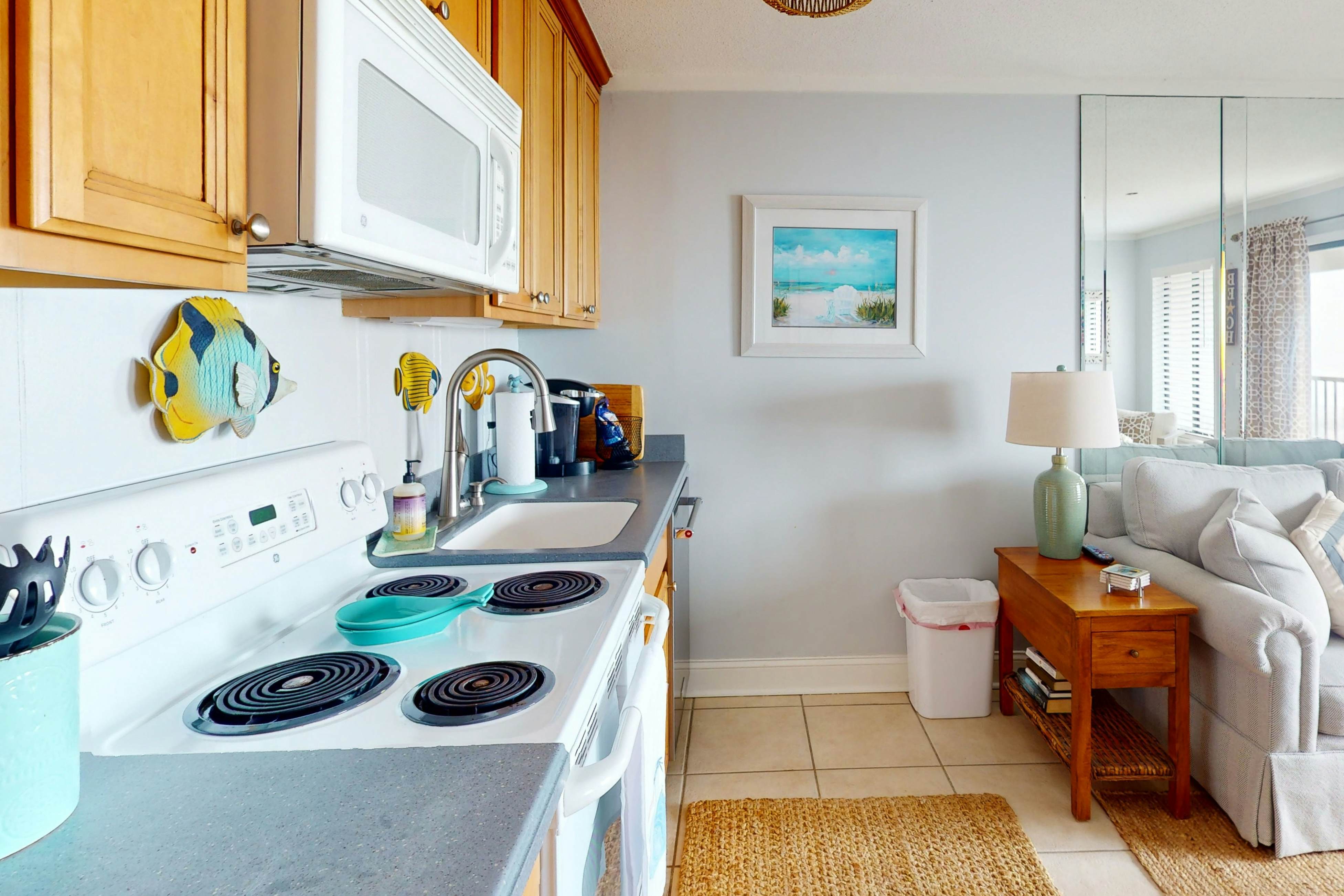 HH Beach & Tennis 302AR