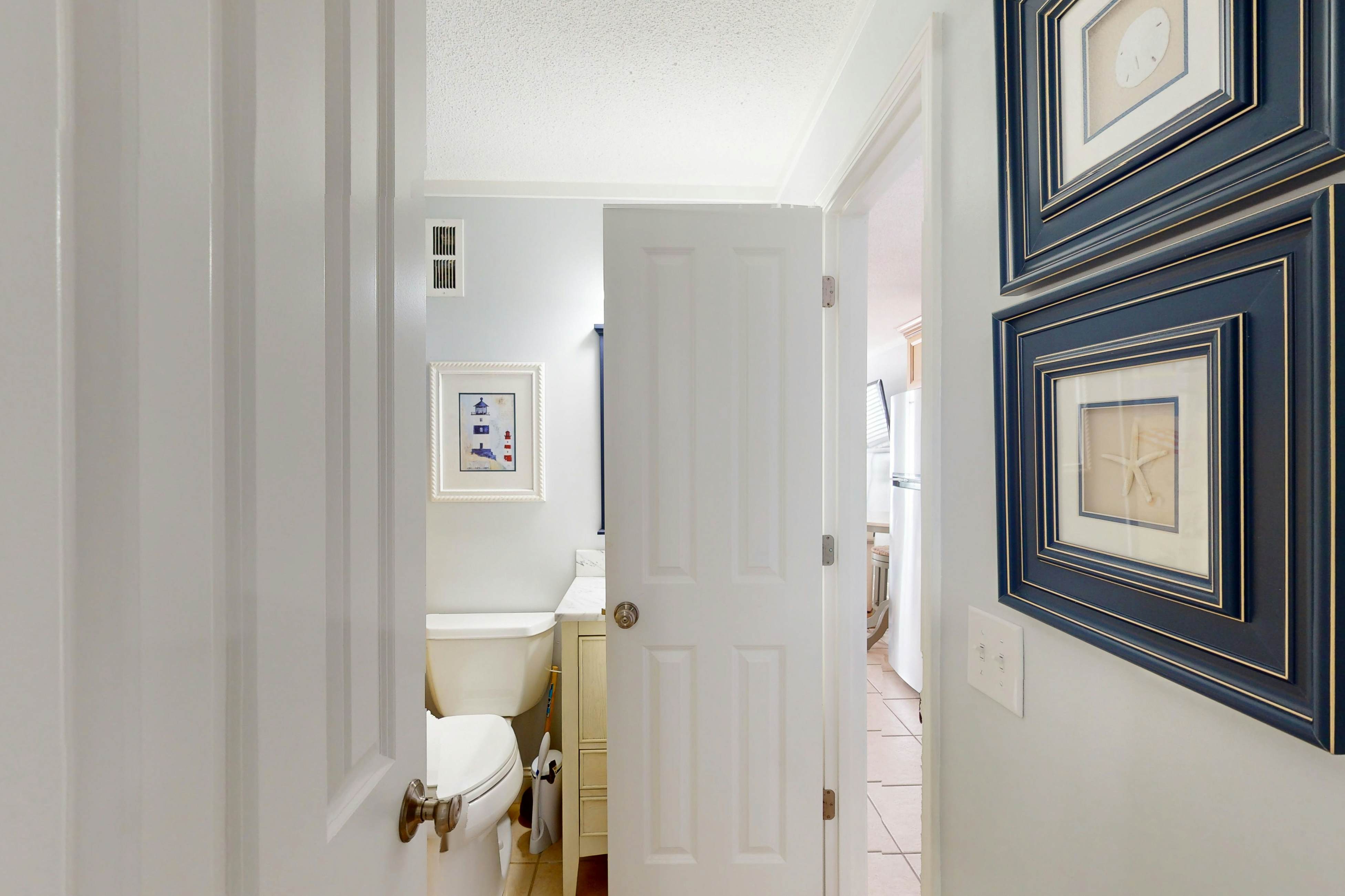 HH Beach & Tennis 302AR