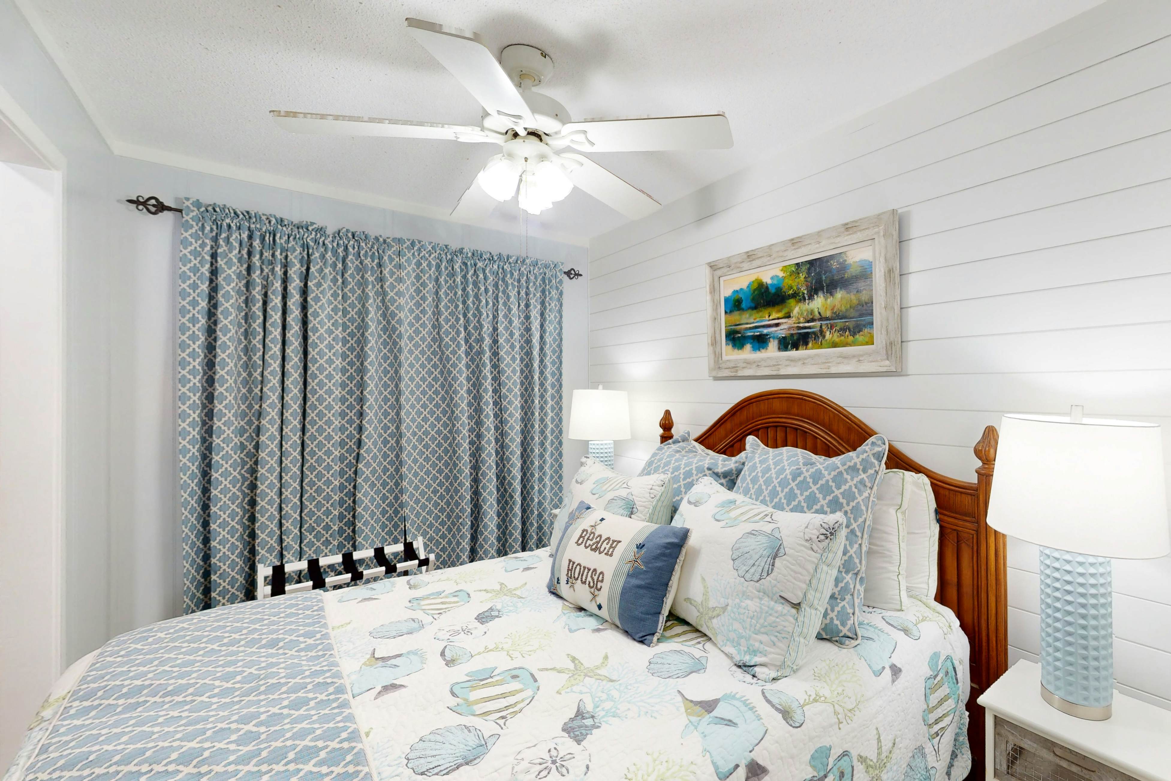 HH Beach & Tennis 302AR