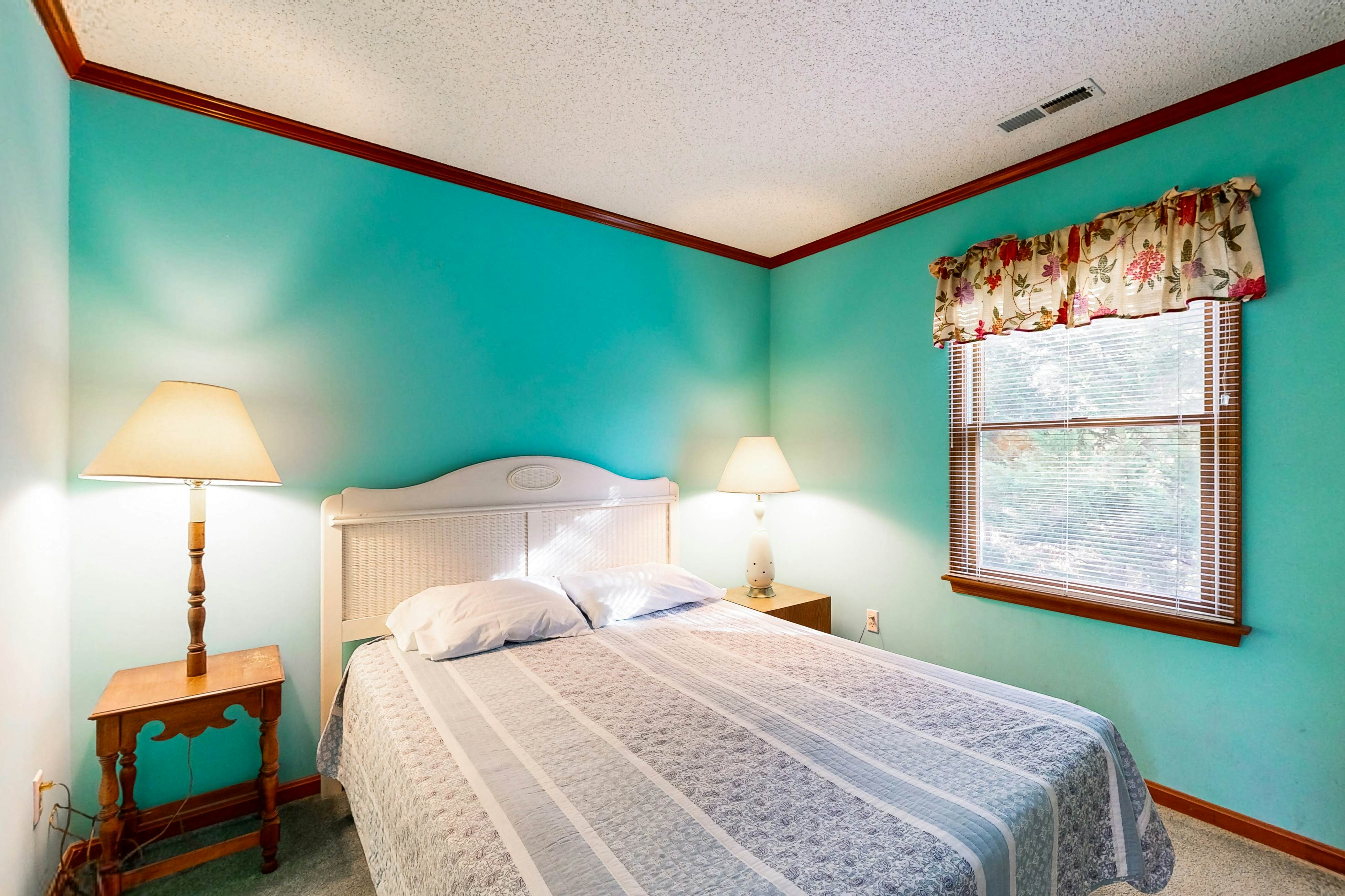 Salt Pond - 669 Bethany Loop