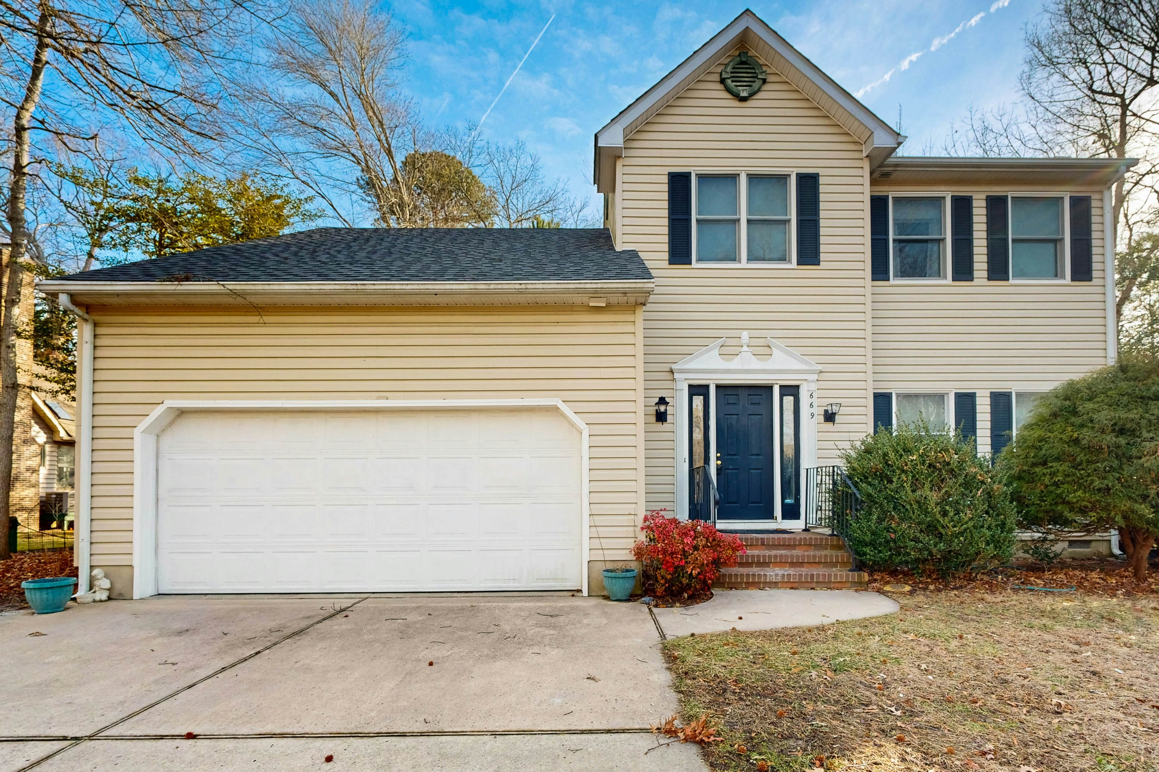 Salt Pond - 669 Bethany Loop