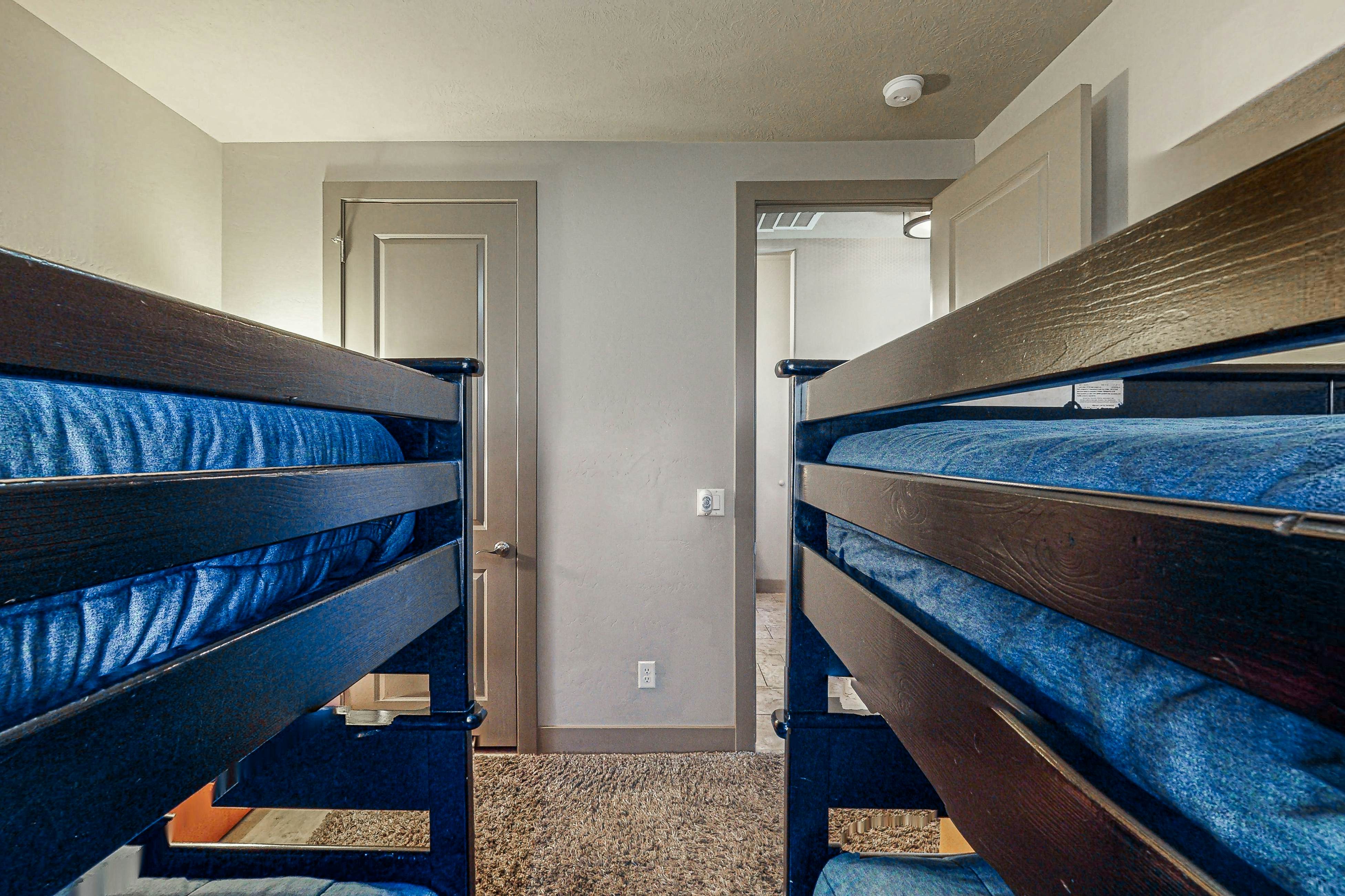 Red Mountain Retreat- Paradise Village #5