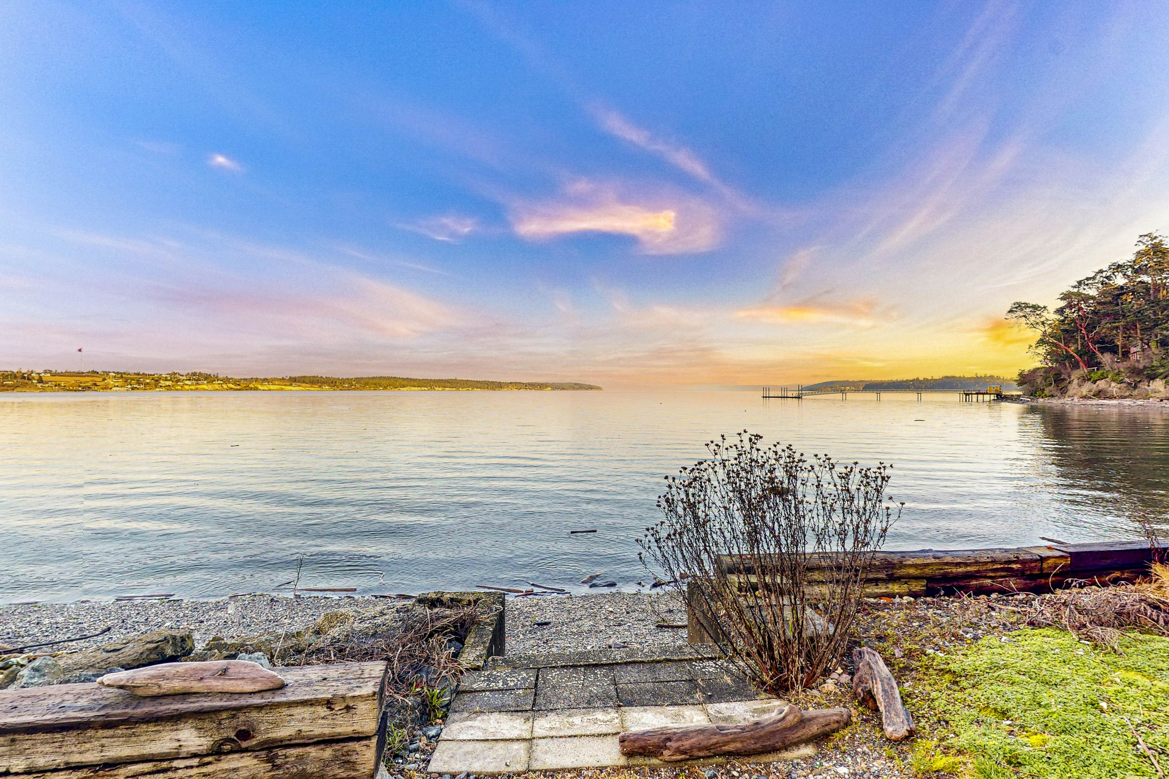 The Cabin At Penn Cove