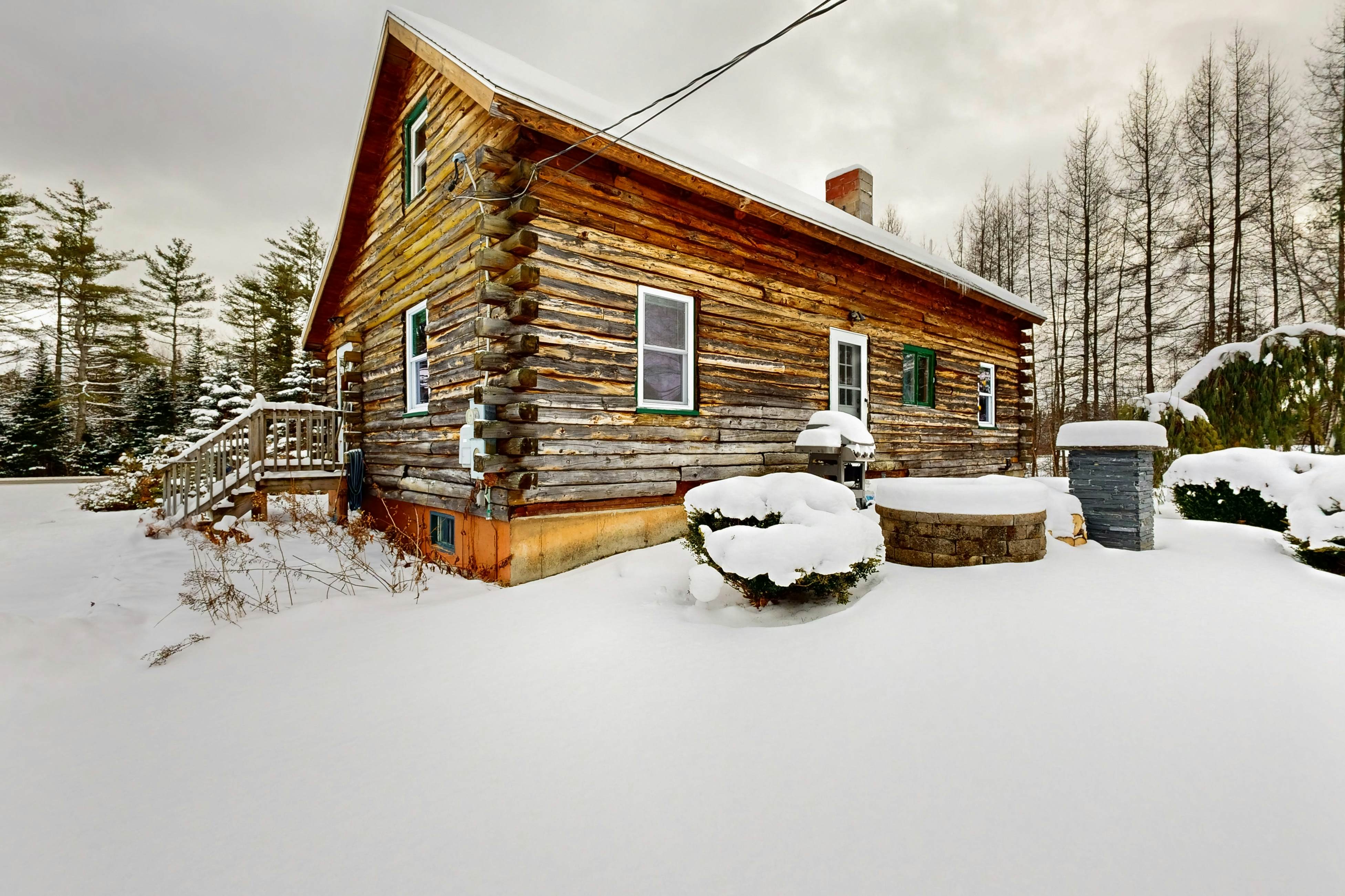 Twin View Log Home