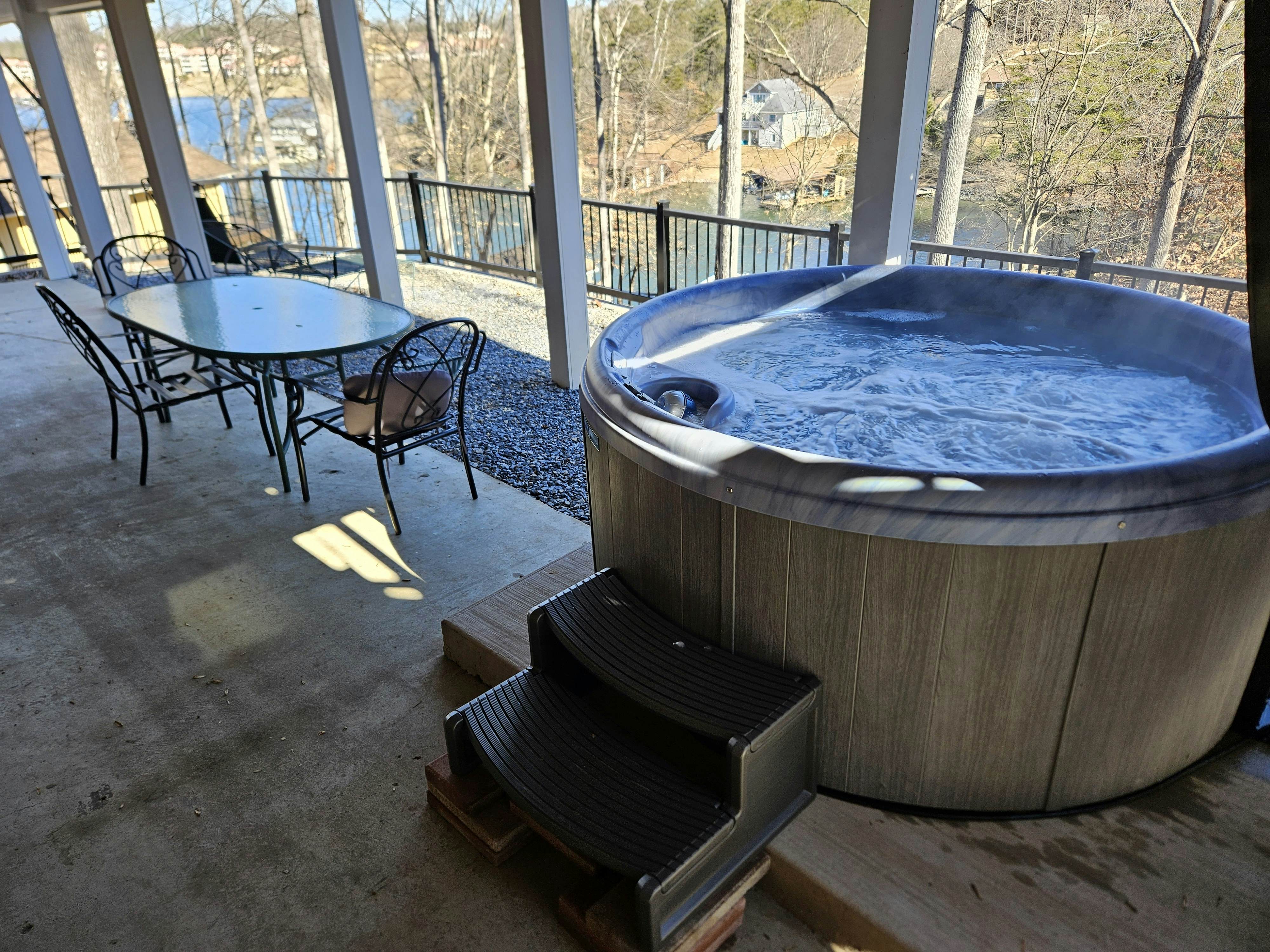 Lakefront Tranquility at Smith Mountain Lake - Moneta, VA 
