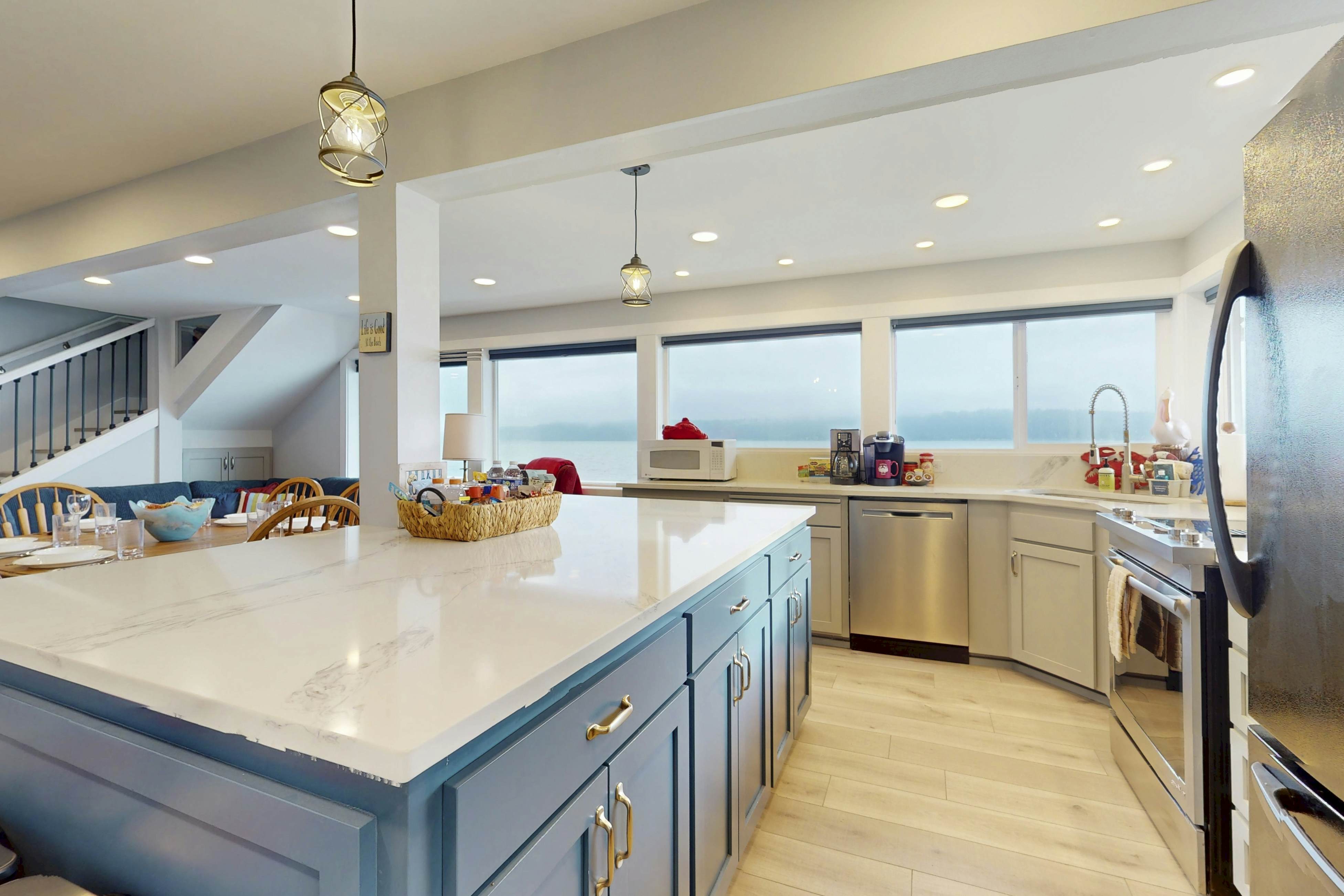 Tyee Shoreline Retreat A