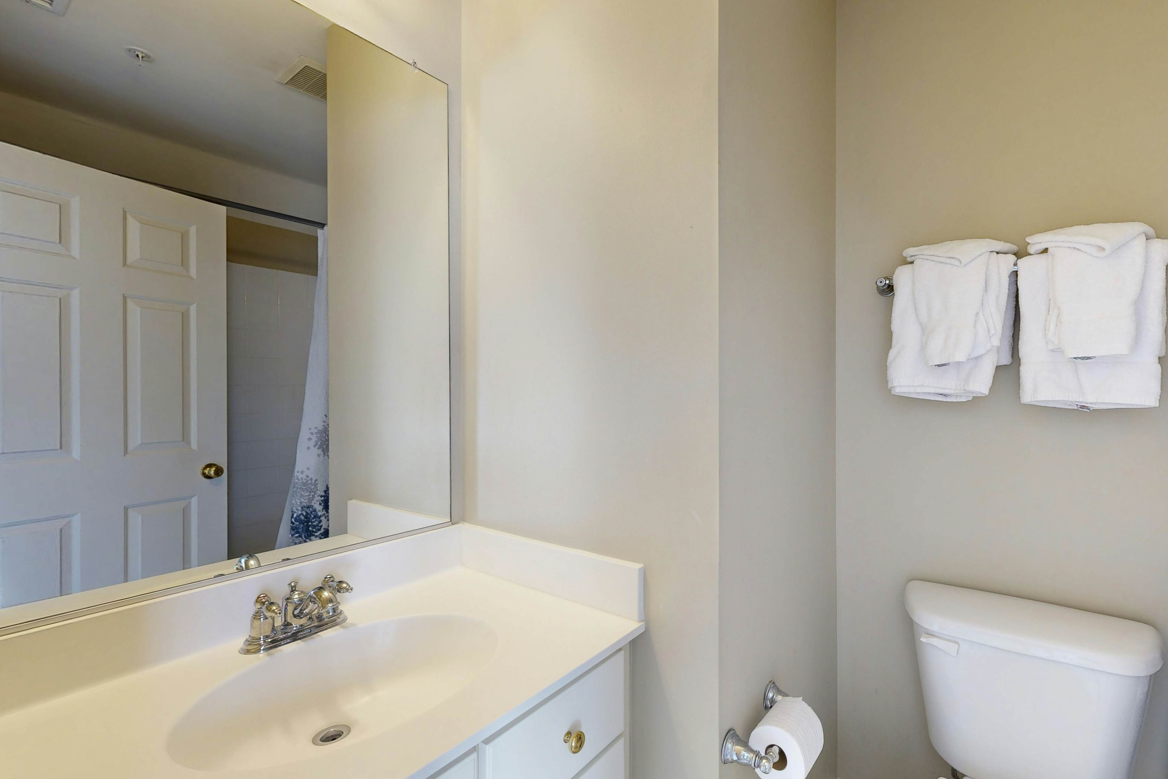 Sunset Island - 7 Fountain