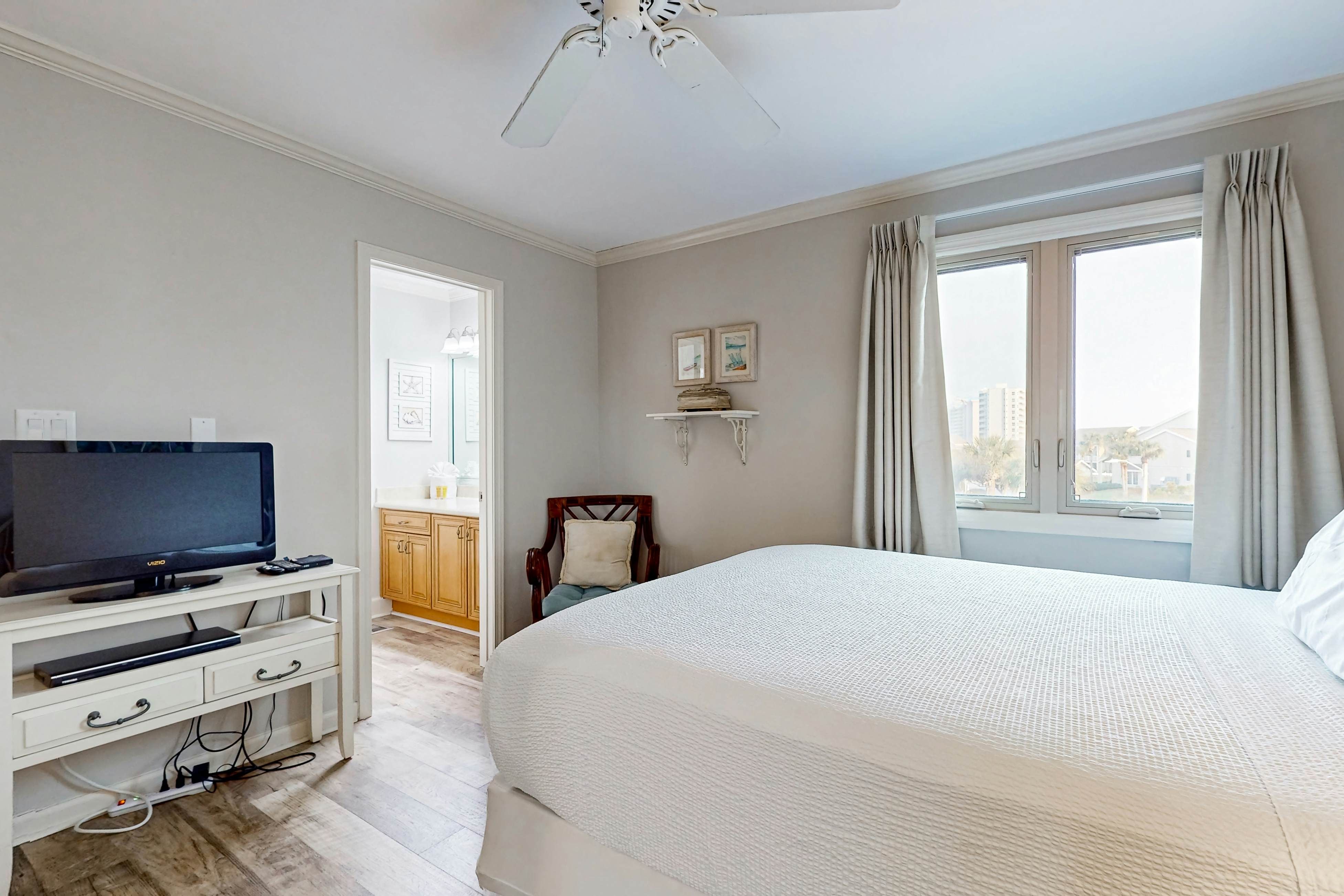 Seascape Lakefront Villas 232