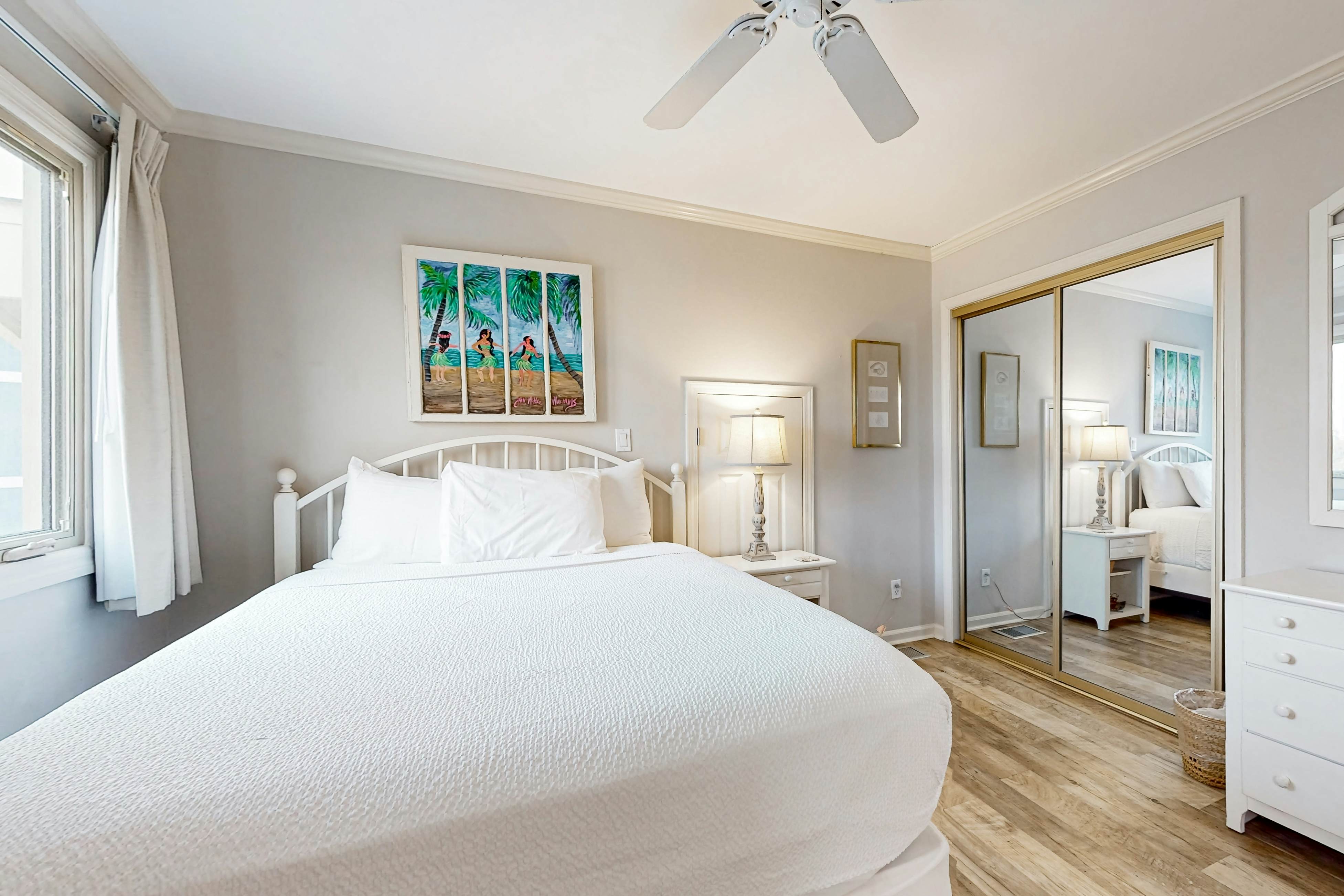 Seascape Lakefront Villas 232