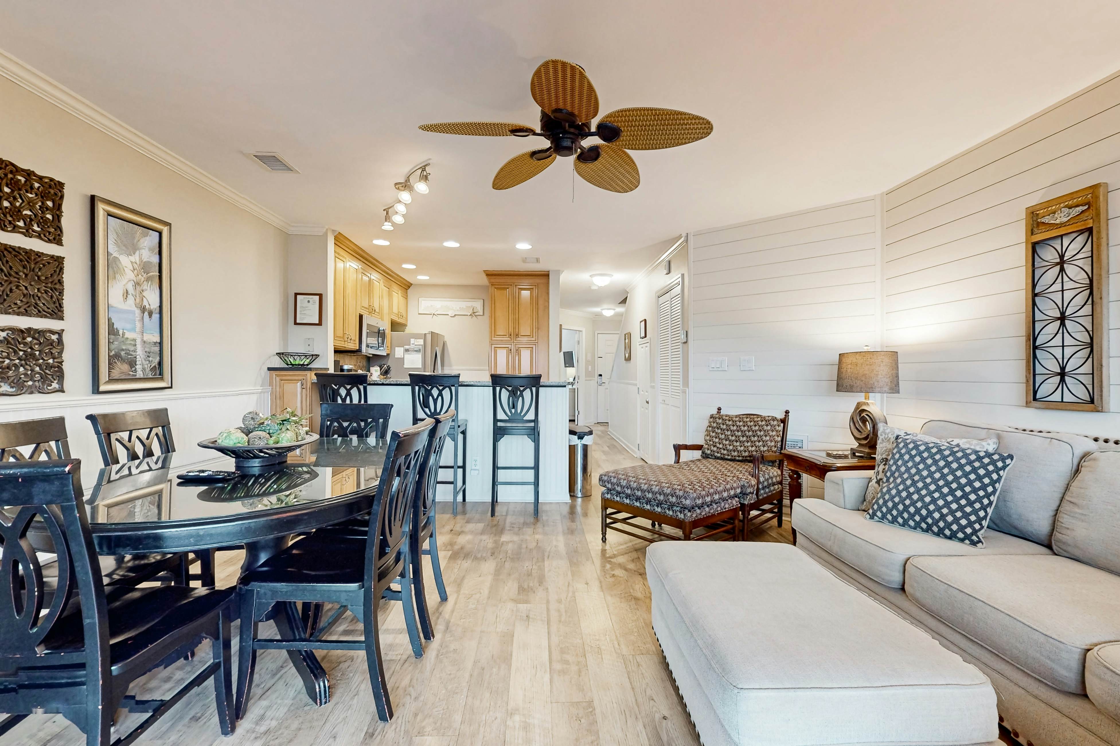 Seascape Lakefront Villas 232